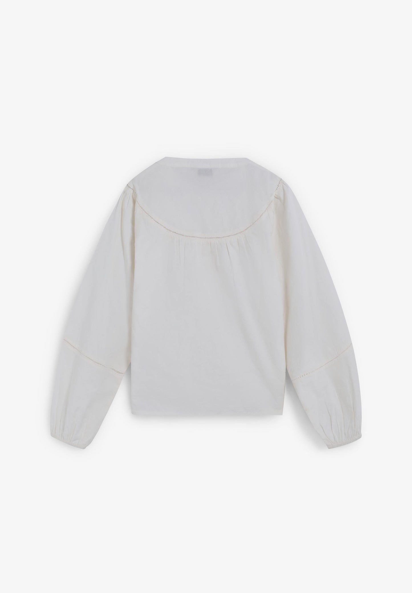 CAMISA ROMÂNTICA COM BORDADOS