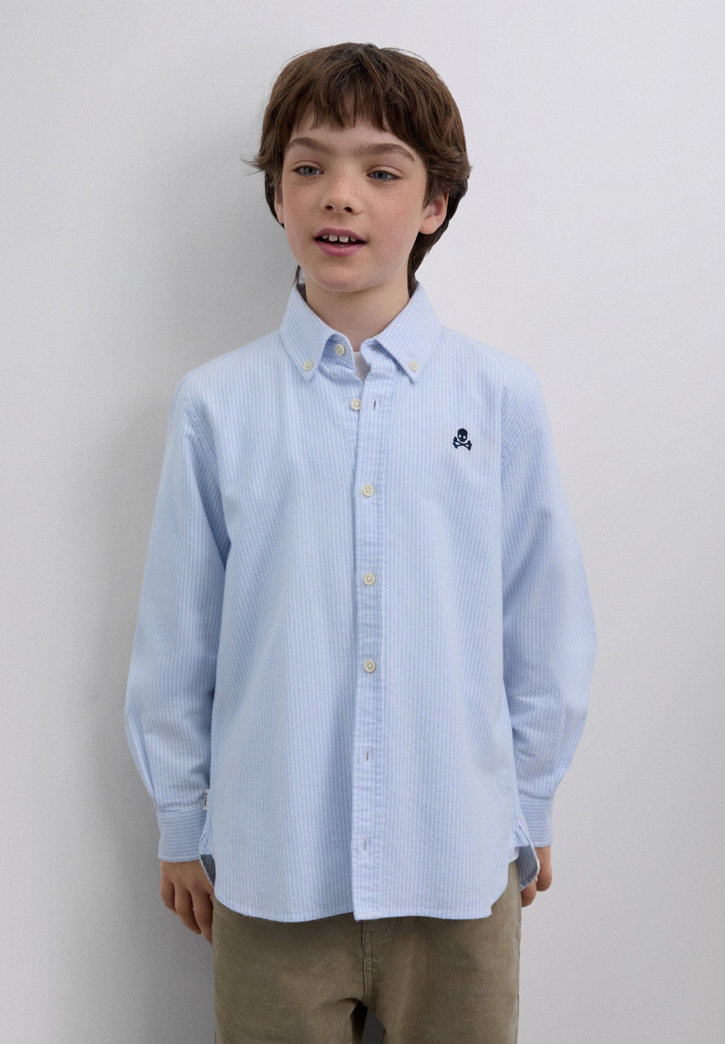 CAMISA OXFORD COM LOGÓTIPO