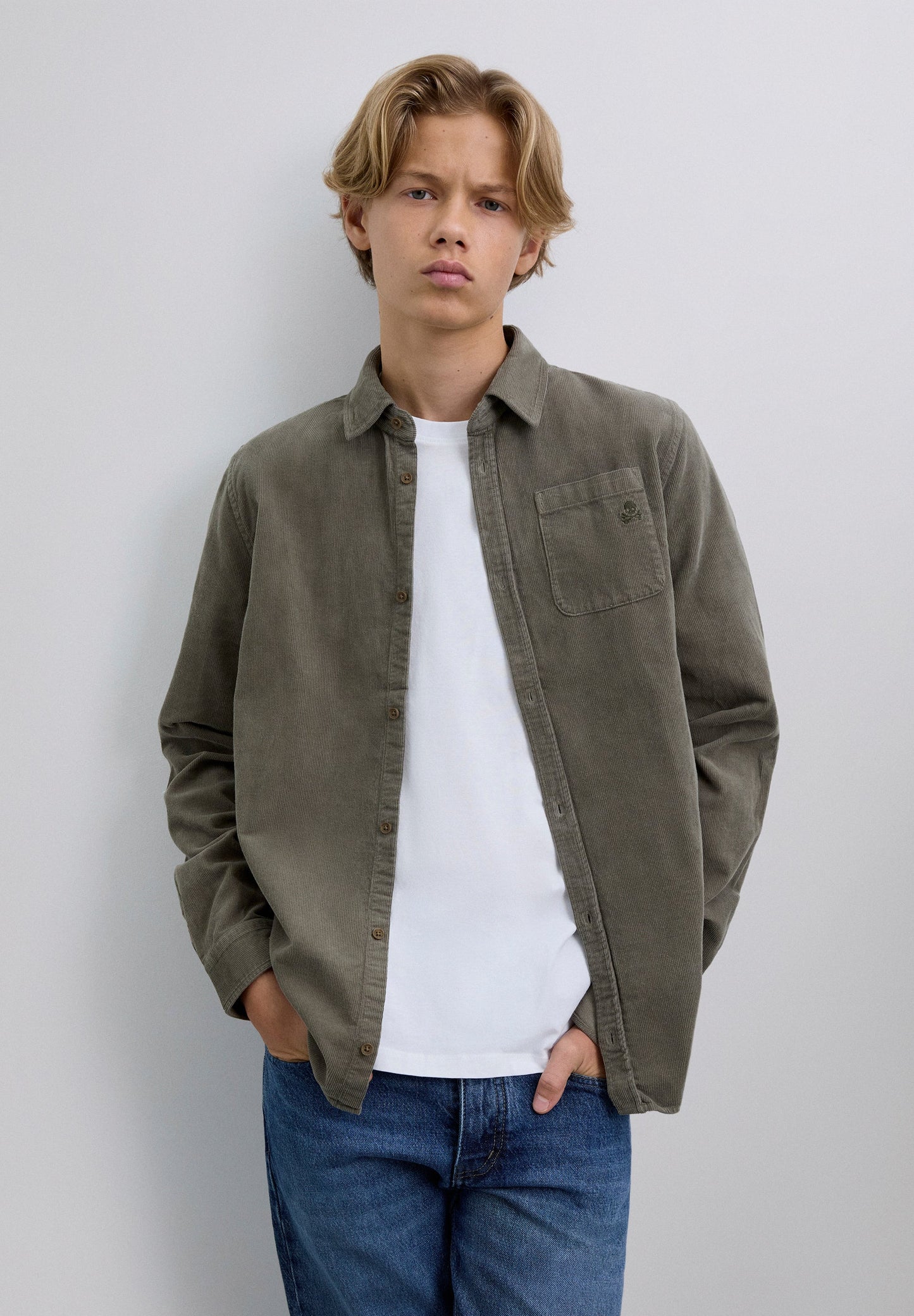 CAMISA BOMBAZINA BORDADA SKULL