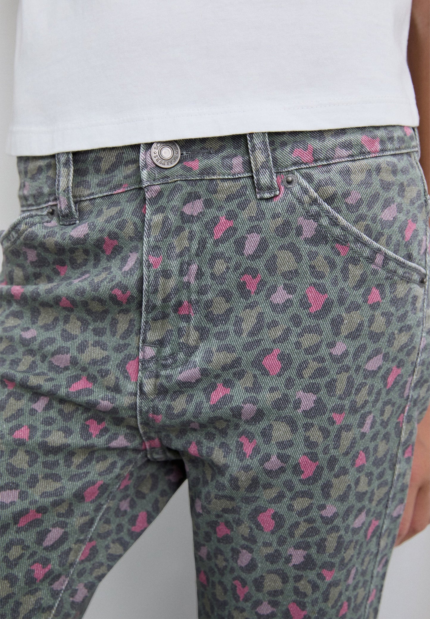 CALÇAS BOCA DE SINO ESTAMPADAS