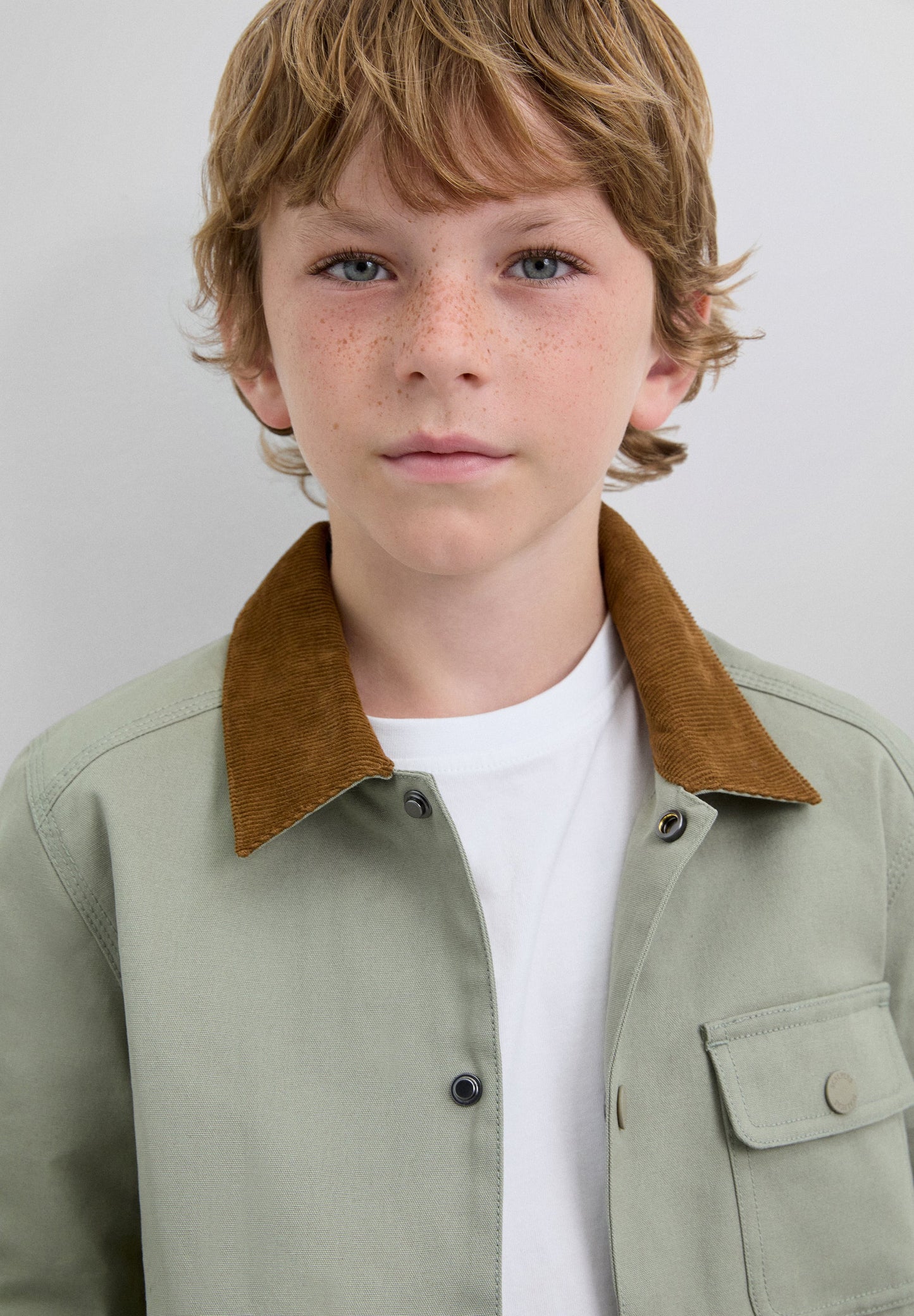 CARDIGAN COM GOLA CAMISEIRO