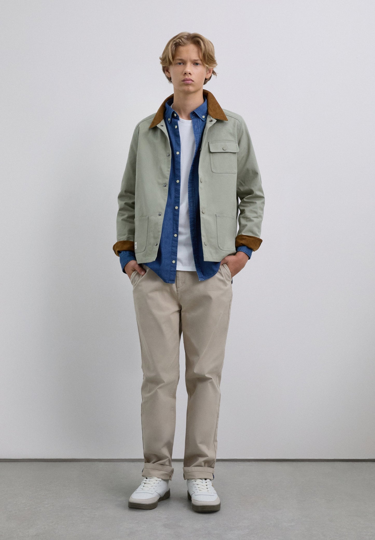 CARDIGAN COM GOLA CAMISEIRO