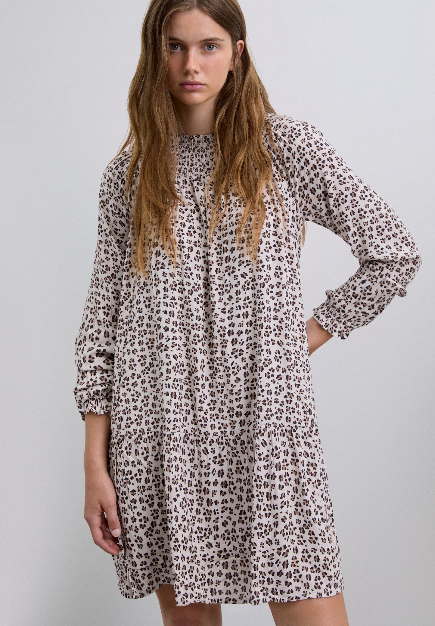 VESTIDO PADRÃO ESTAMPADO ANIMAL