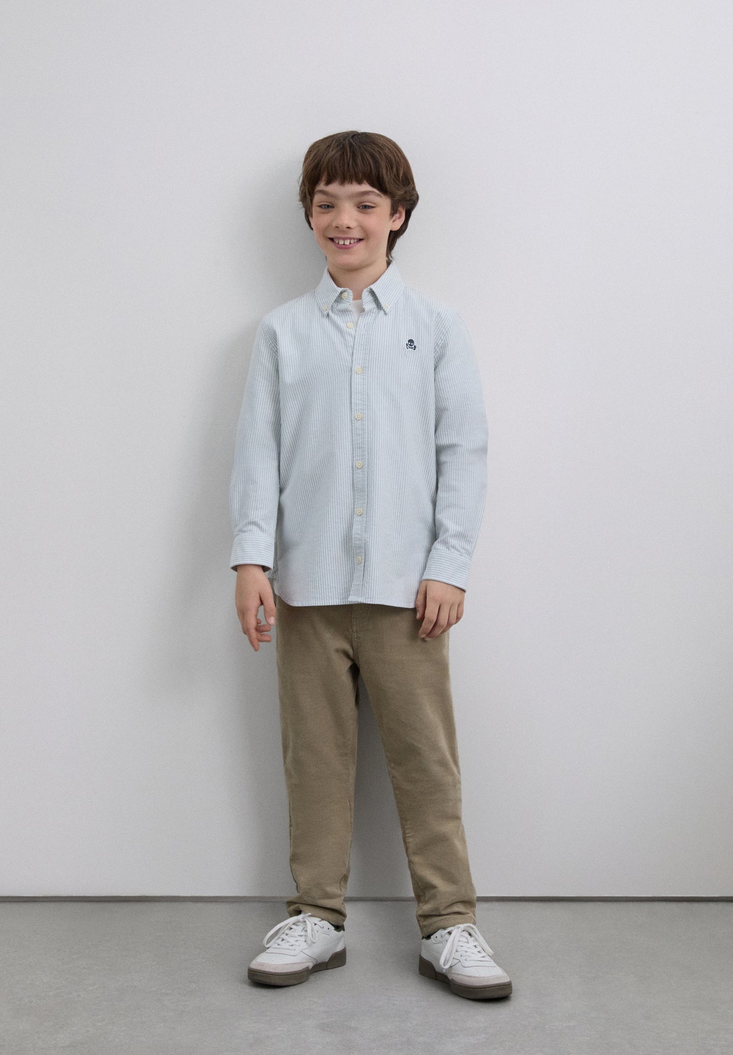 CAMISA ÀS RISCAS COM SKULL