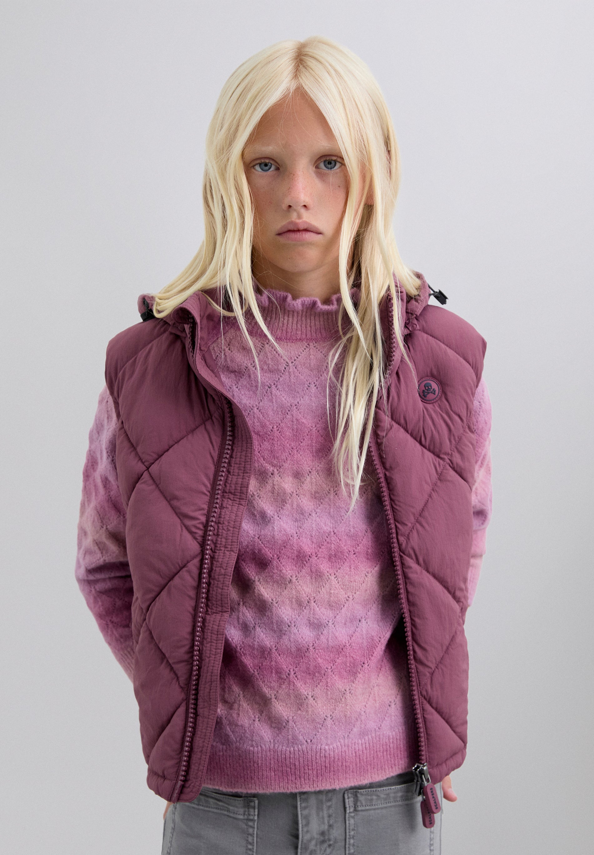 COLETE ACOLCHOADO COM CAPUZ SKULL