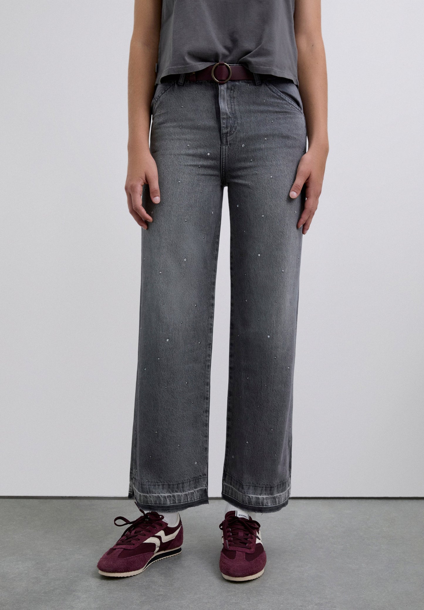 CALÇAS CULOTTES COM TACHAS