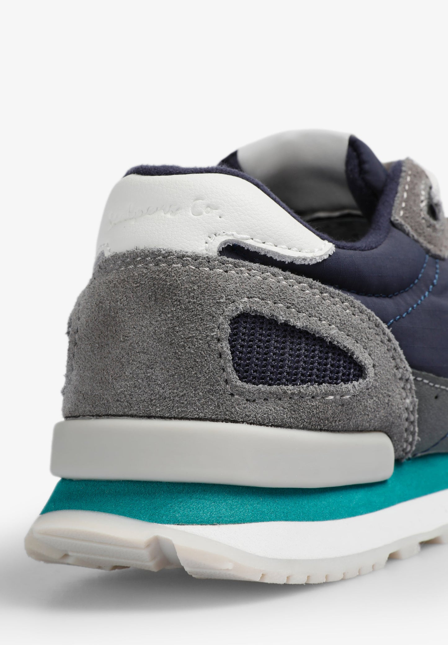 SAPATILHAS EM PELE COM SKULL LATERAL