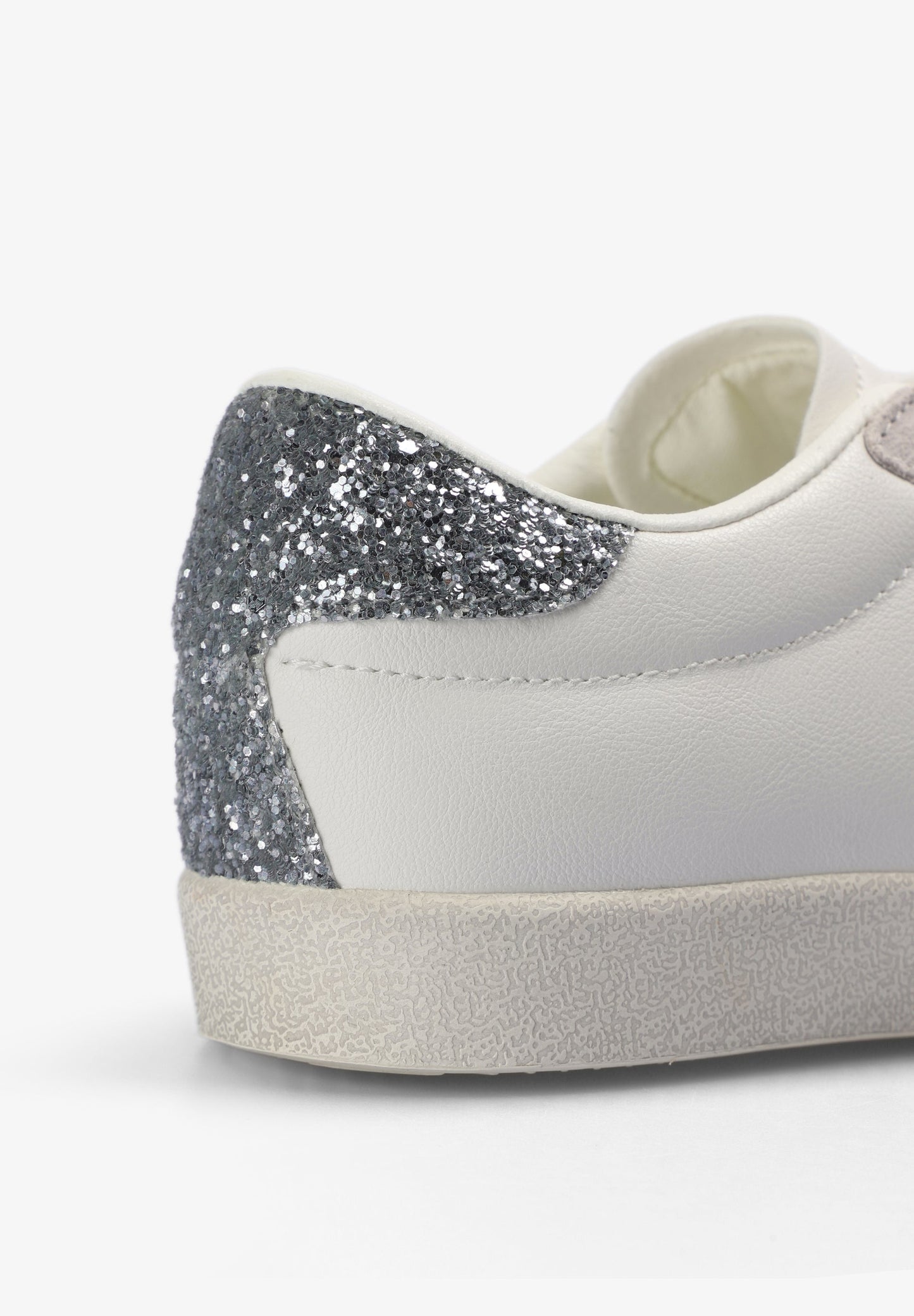 SAPATILHAS EM GLITTER COM SKULL