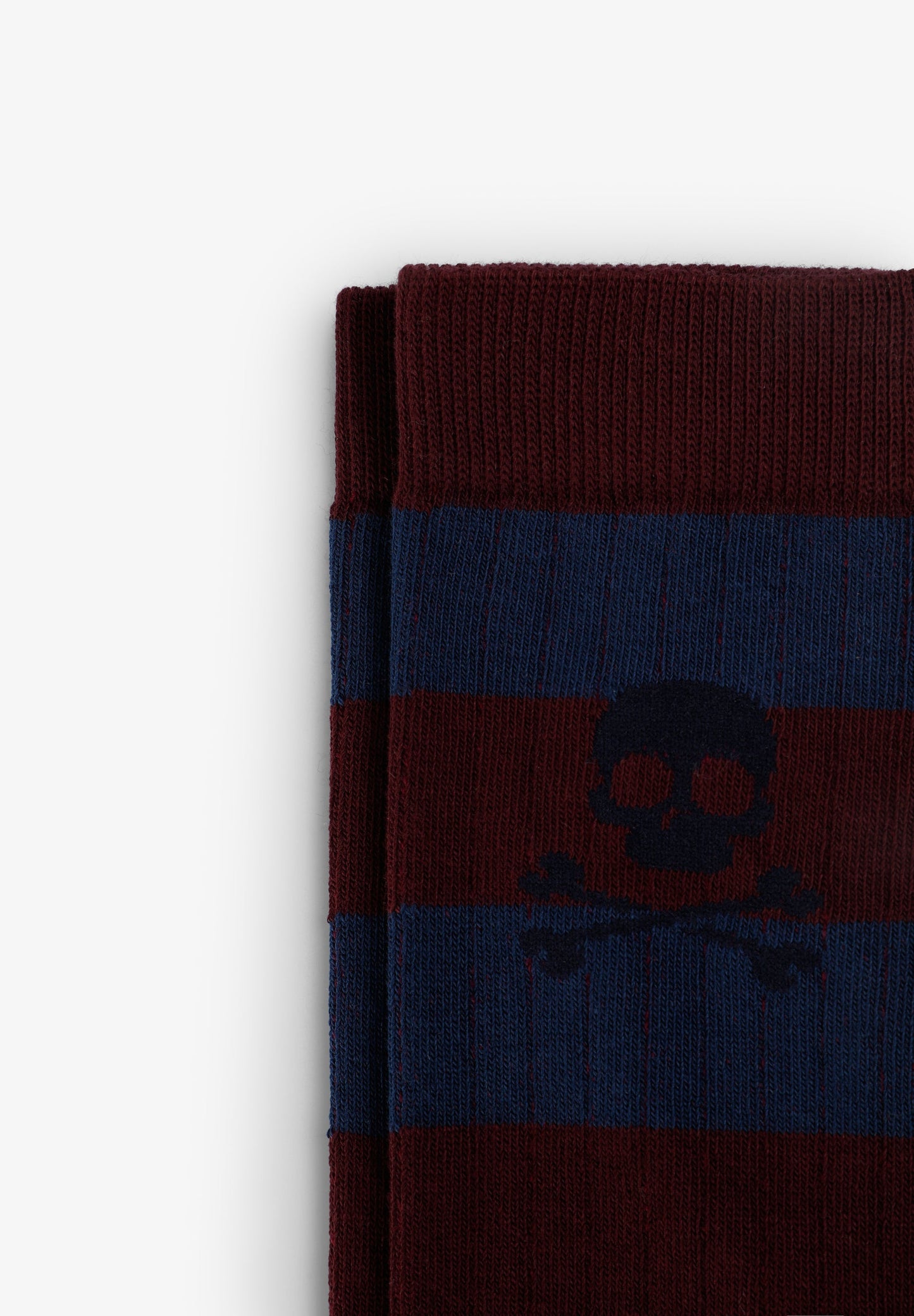 MEIAS DE RISCAS COM SKULL