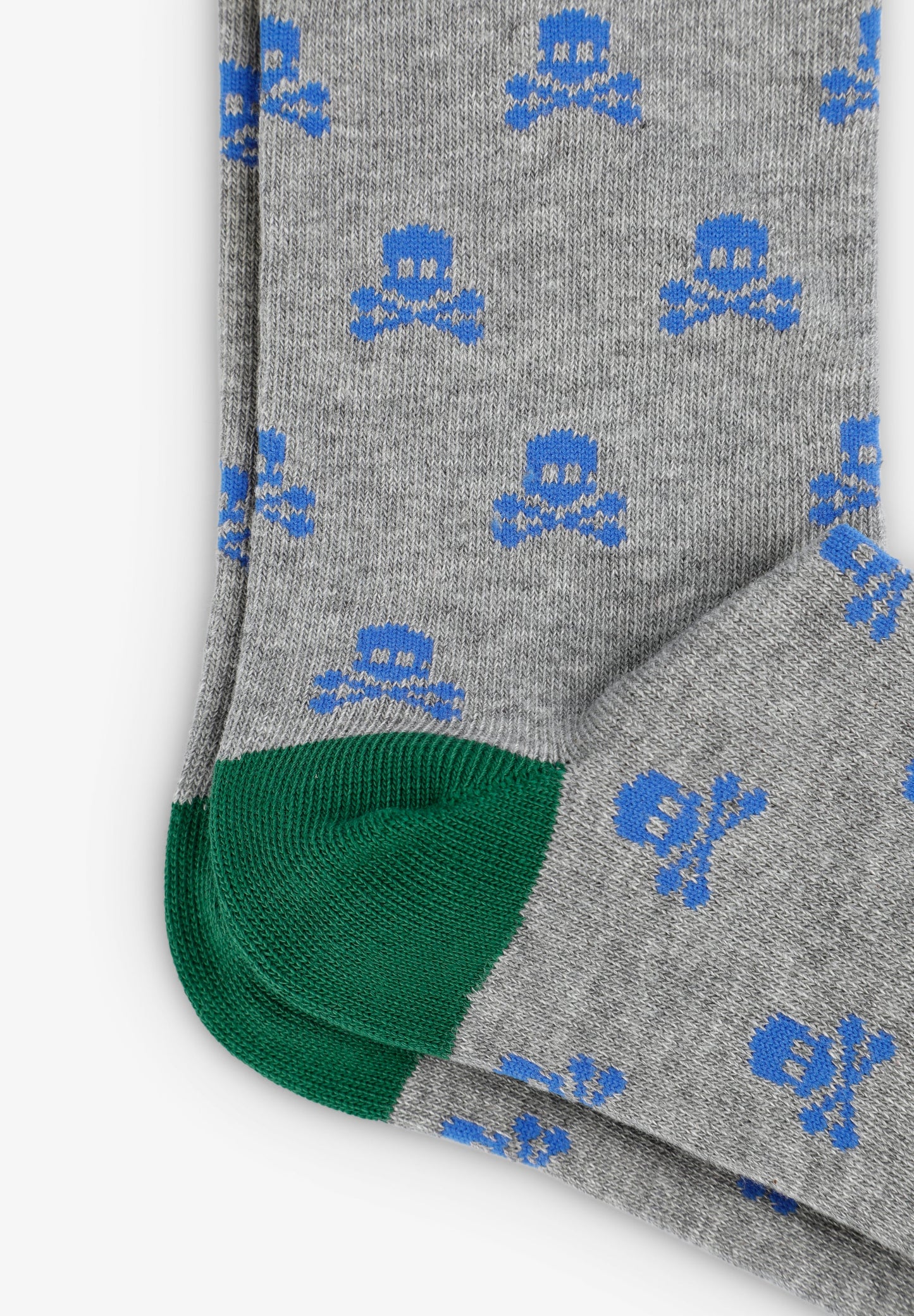 CALCETINES LARGOS ESTAMPADO CALAVERAS