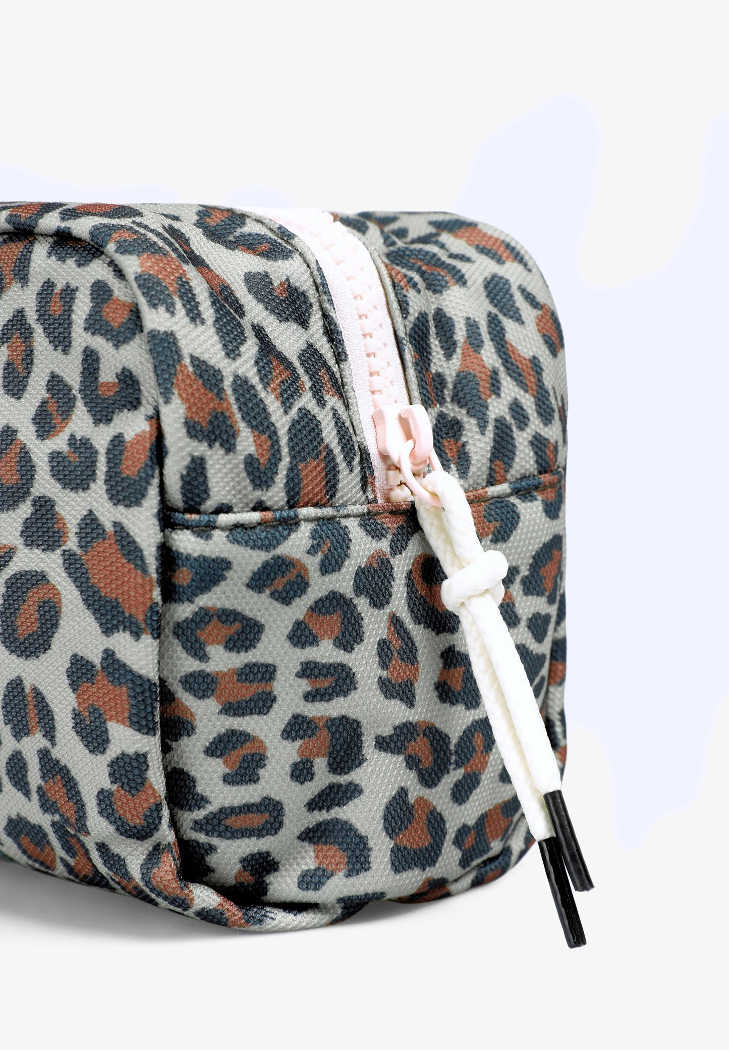 NECESSAIRE COM PADRÃO ESTAMPADO