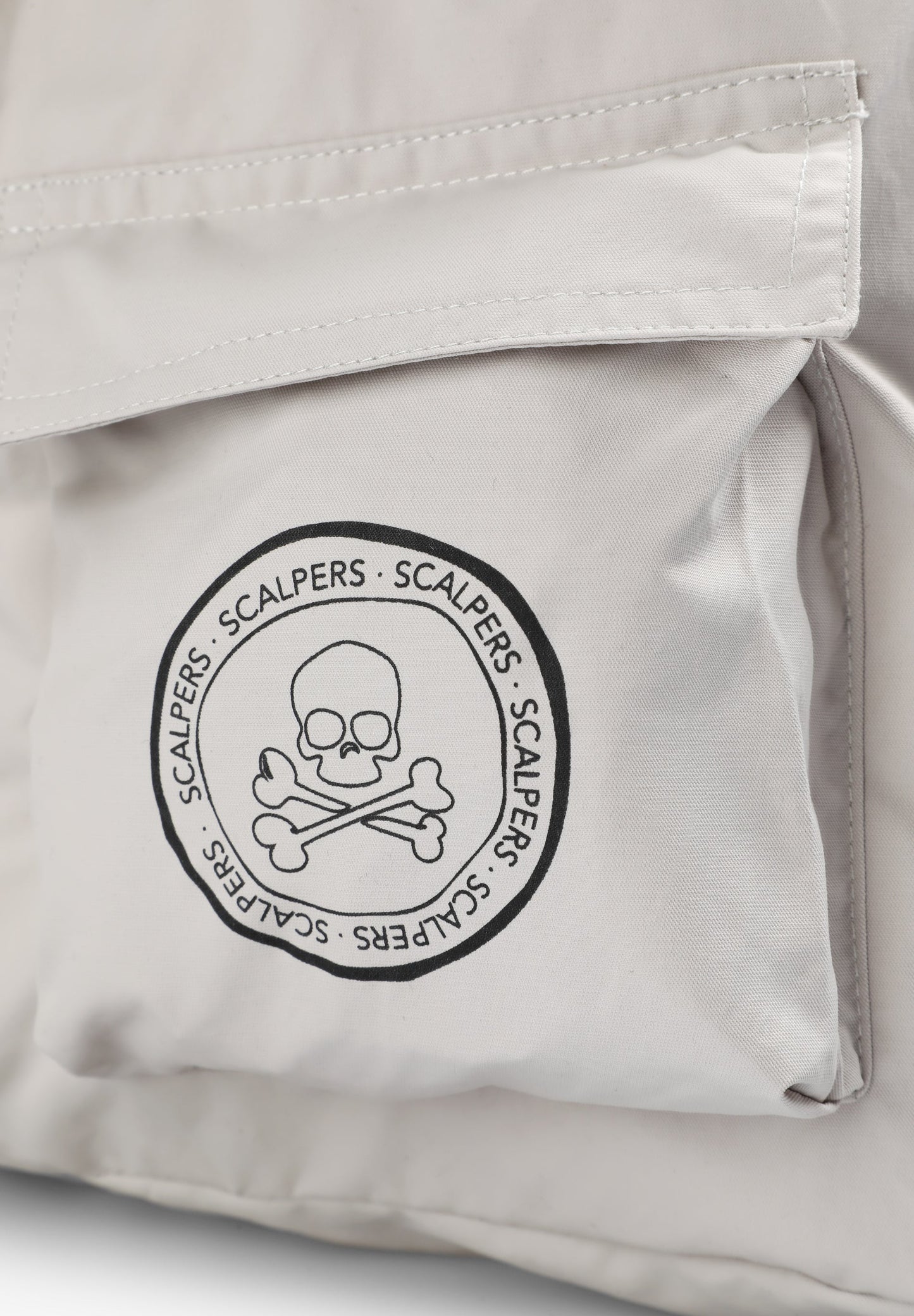 MOCHILA LEVE COM ALÇAS