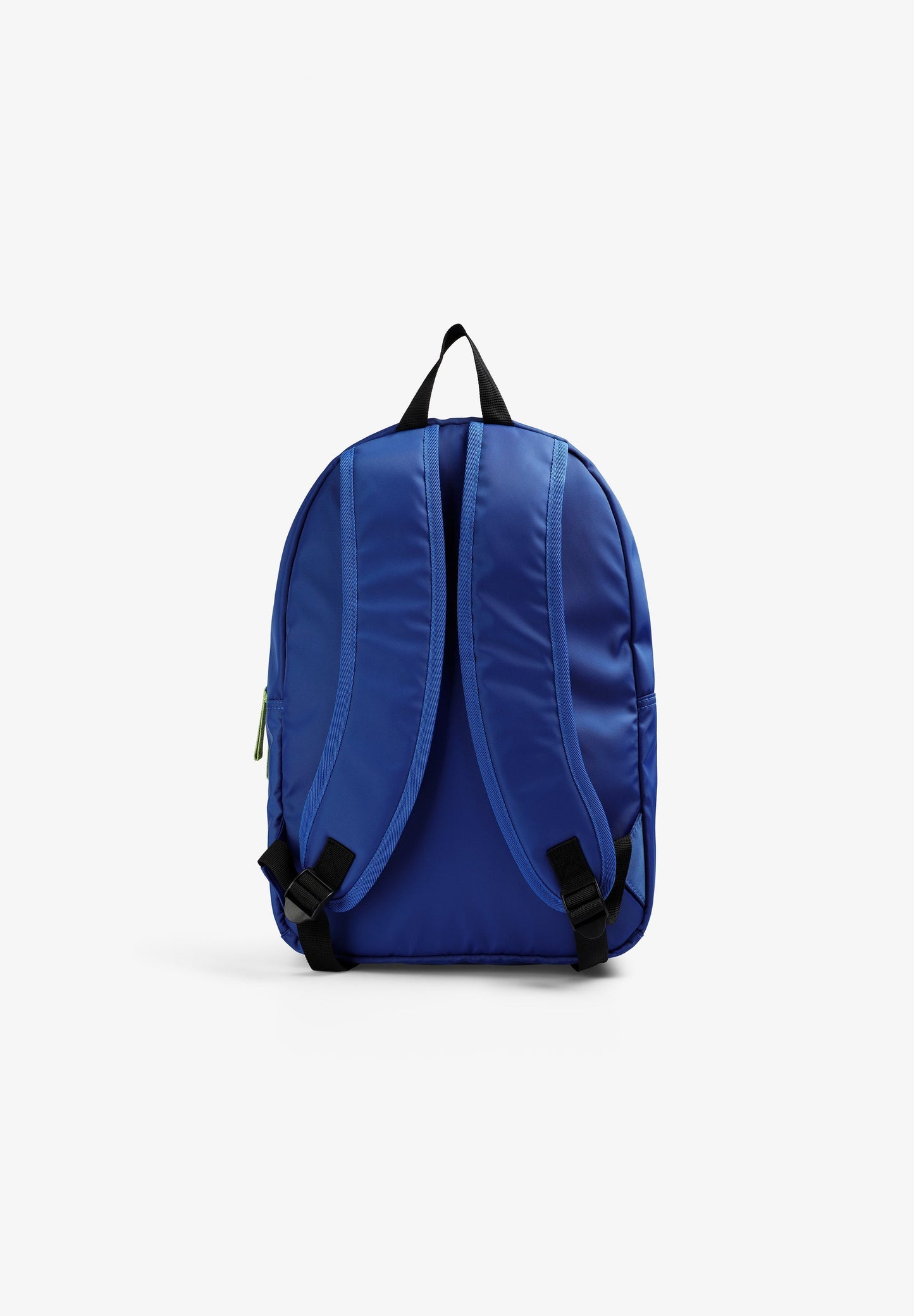 MOCHILA COM PADRÃO E LOGÓTIPO