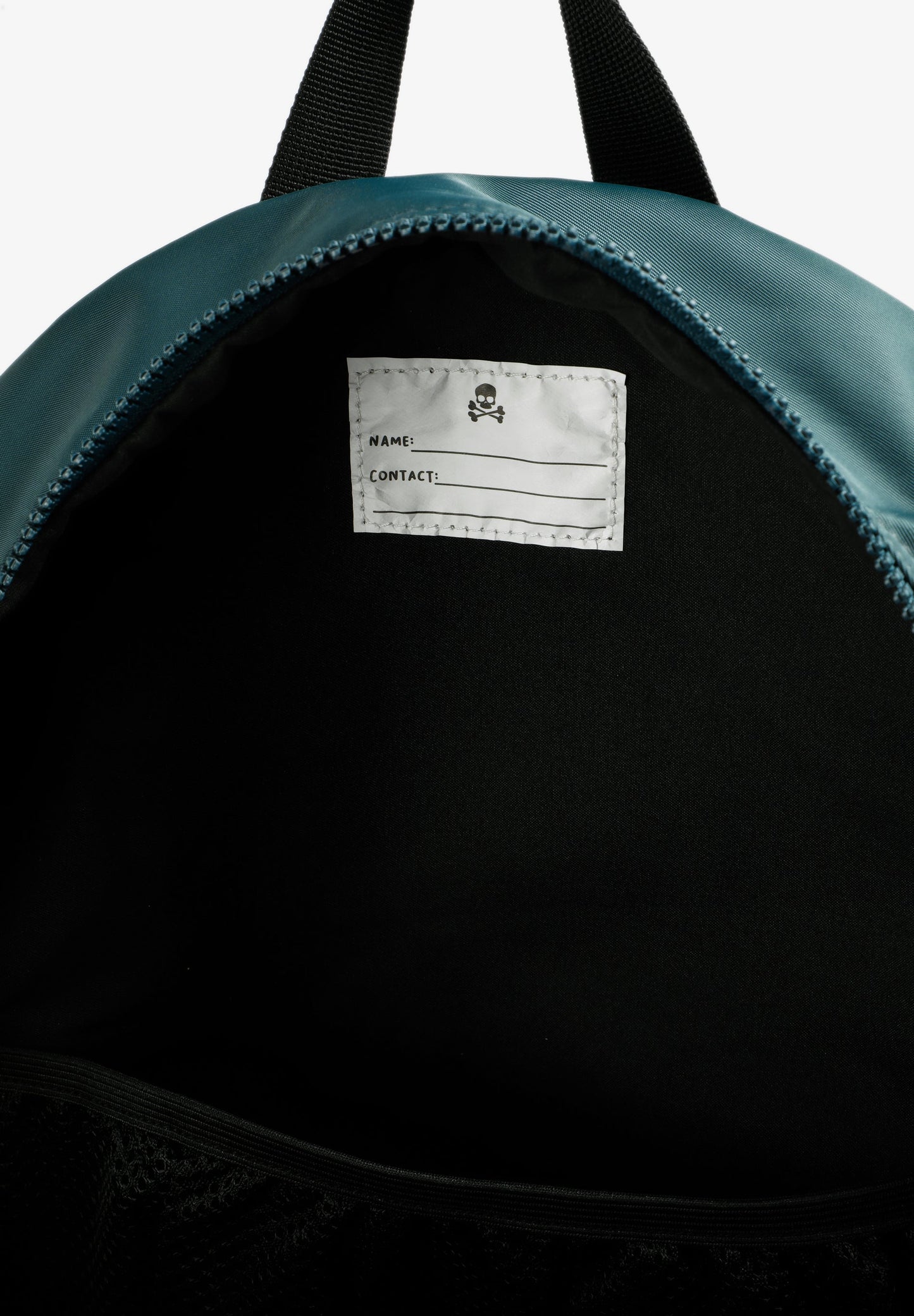 MOCHILA COM PADRÃO E LOGÓTIPO