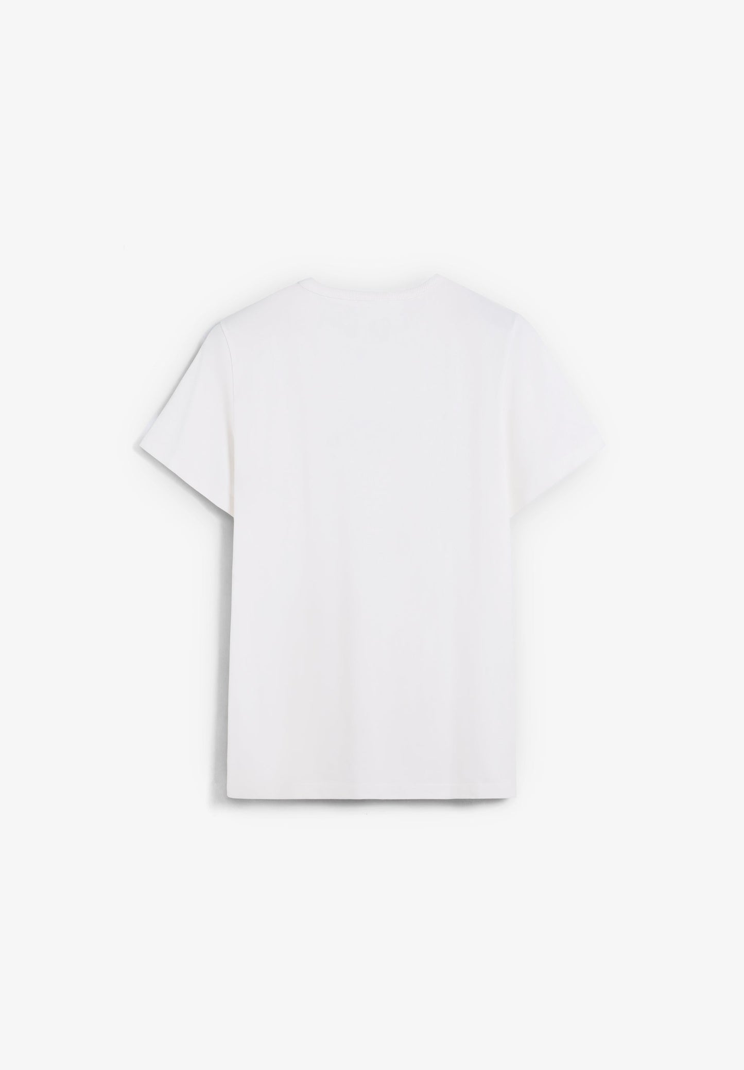 T-SHIRT COM LOGÓTIPO À FRENTE