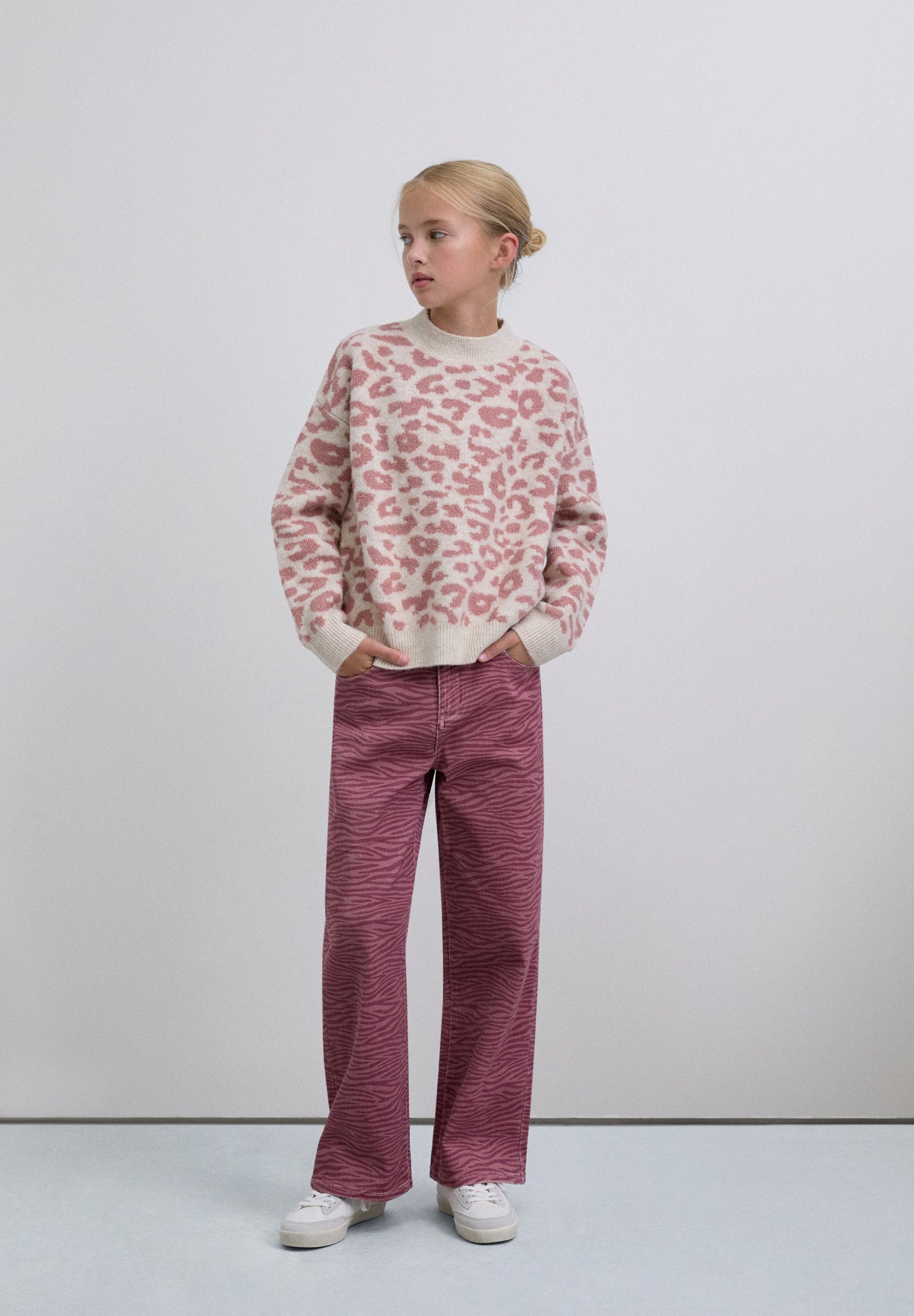 CAMISOLA EM MALHA COM ESTAMPADO ANIMAL