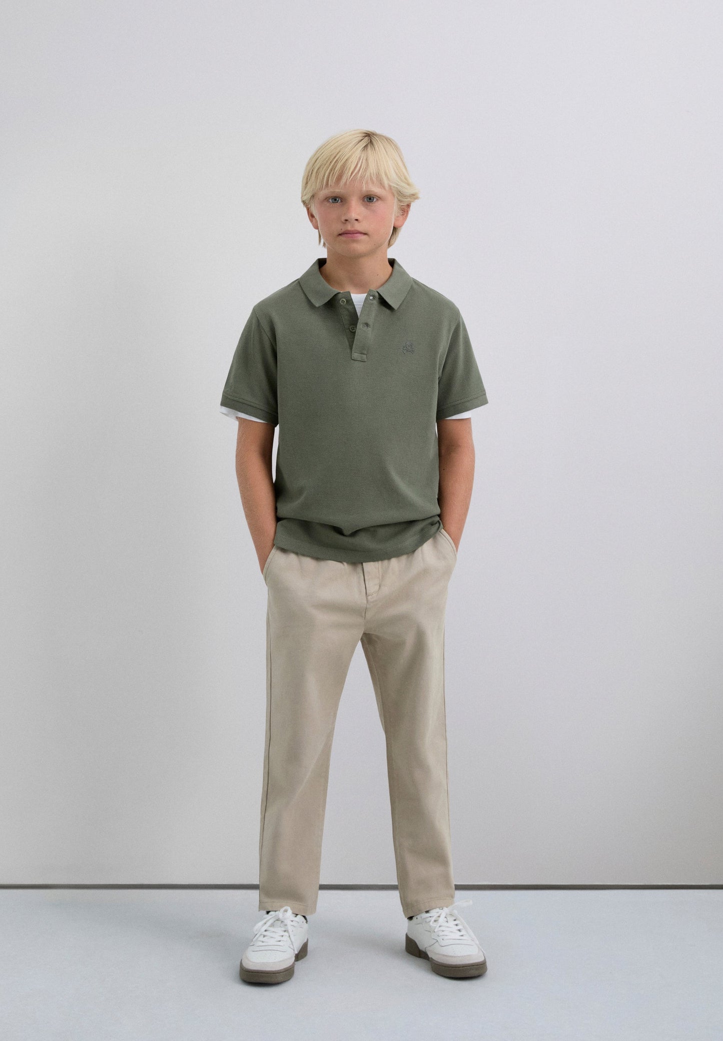 CAMISA POLO BÁSICA COM SKULL