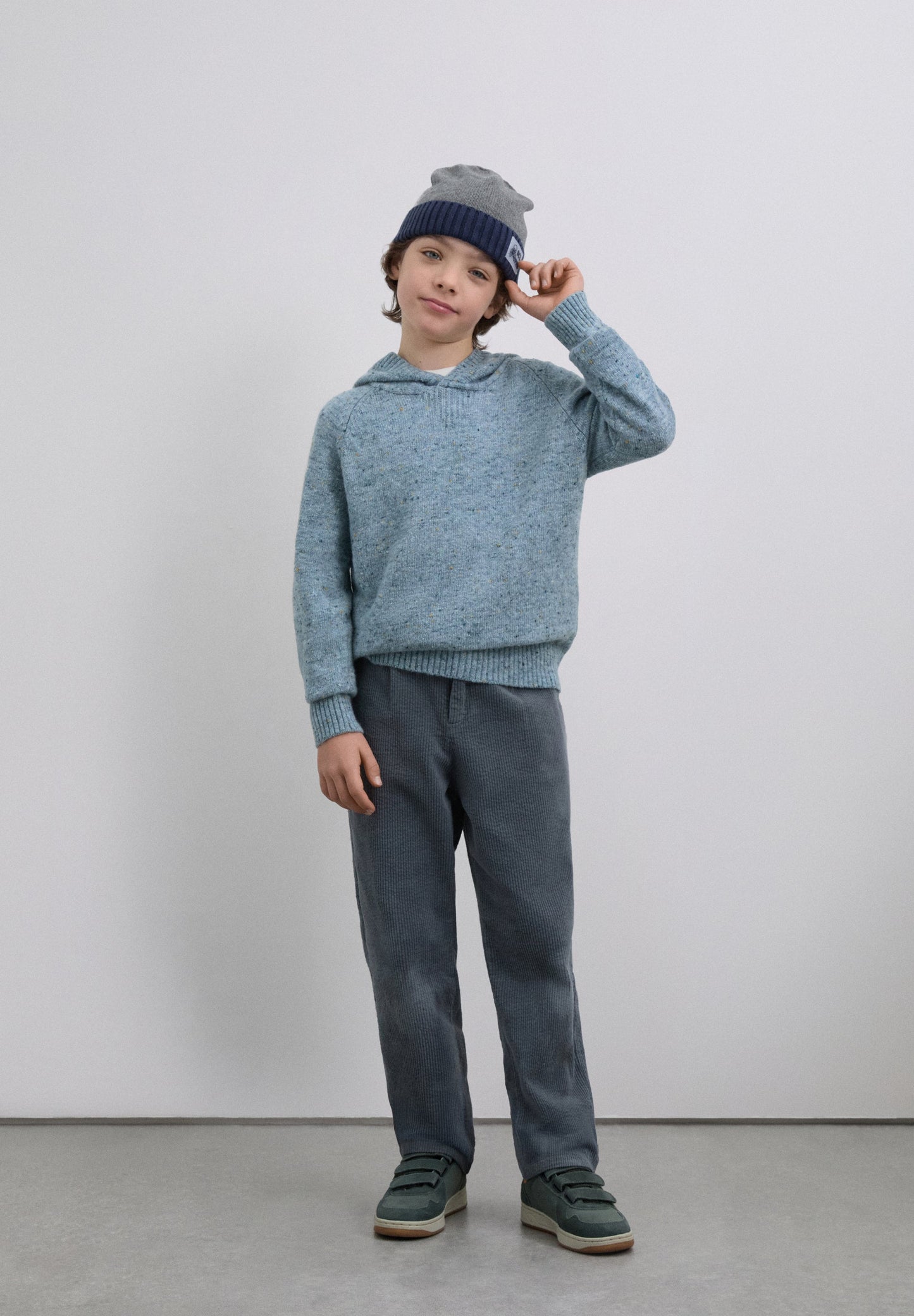 SWEATER DE MALHA BÁSICA COM SKULL