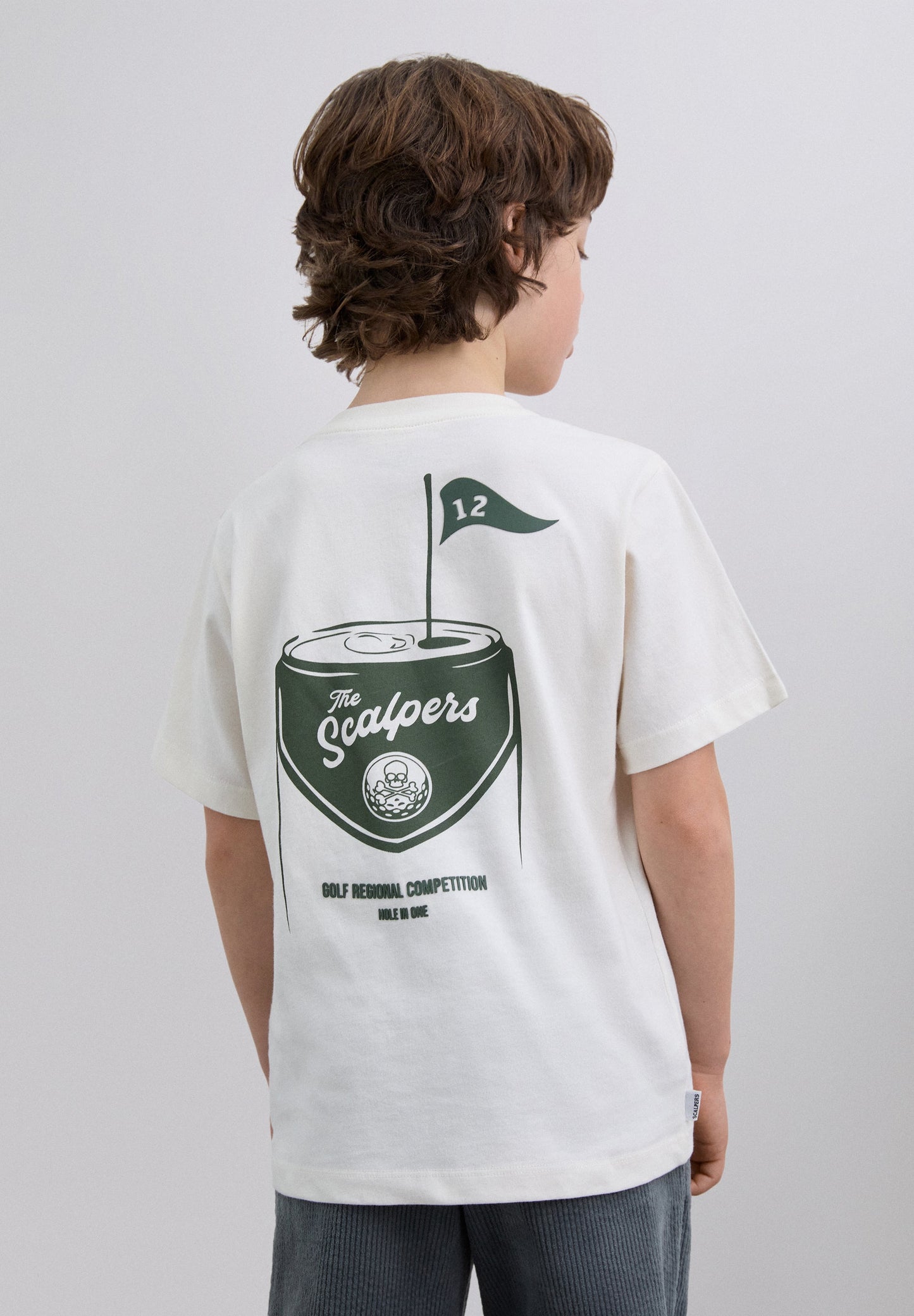 T-SHIRT COM PADRÃO DE GOLFE