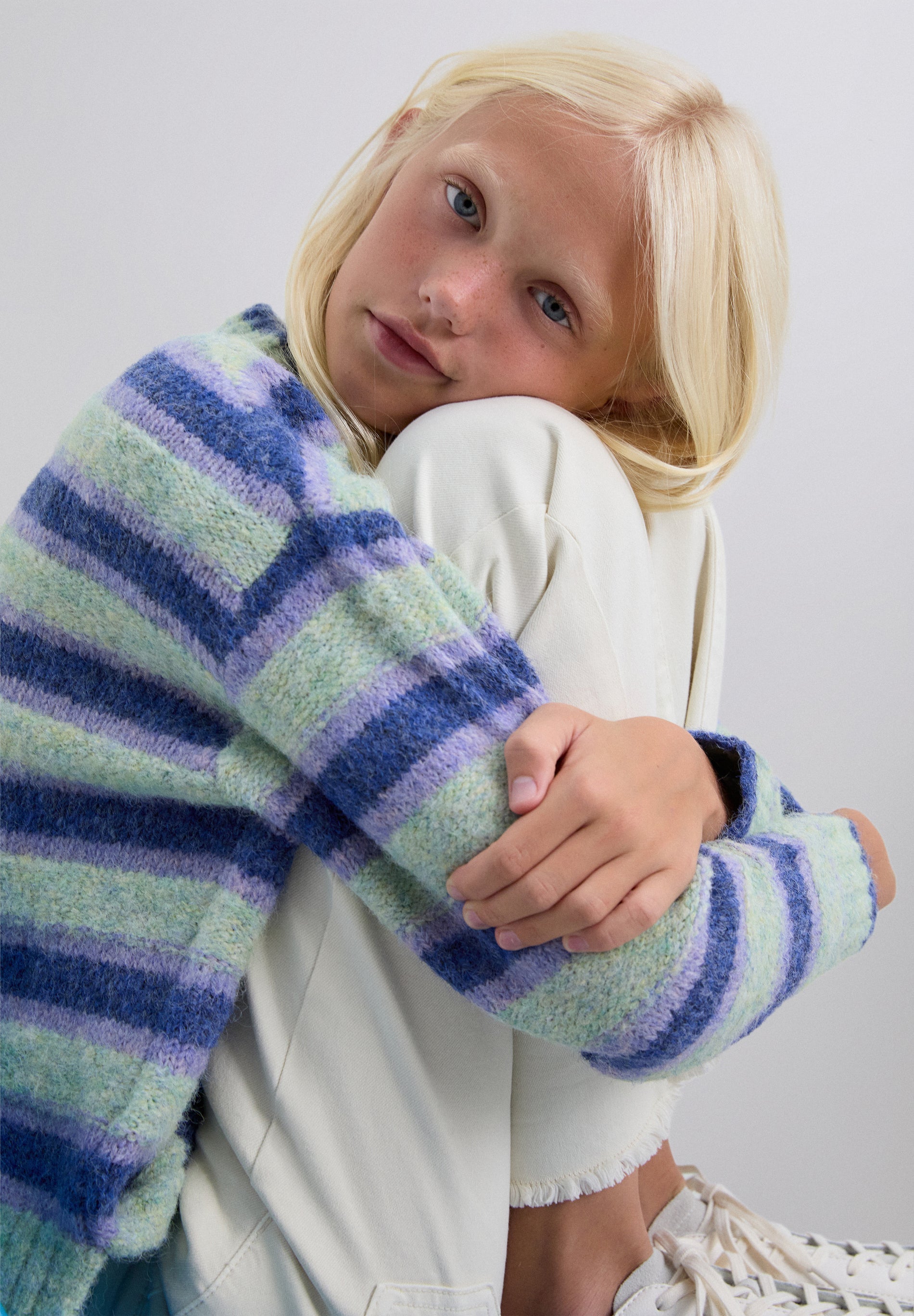 CAMISOLA DE MALHA ÀS RISCAS