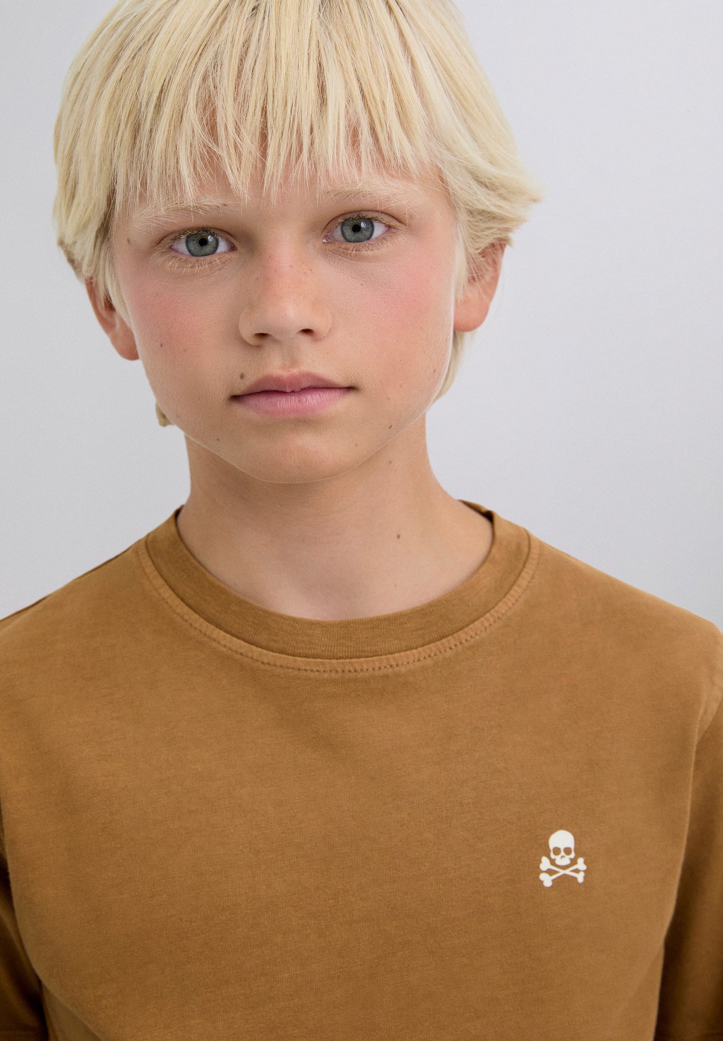 T-SHIRT COM PADRÃO DE “PIZZA”