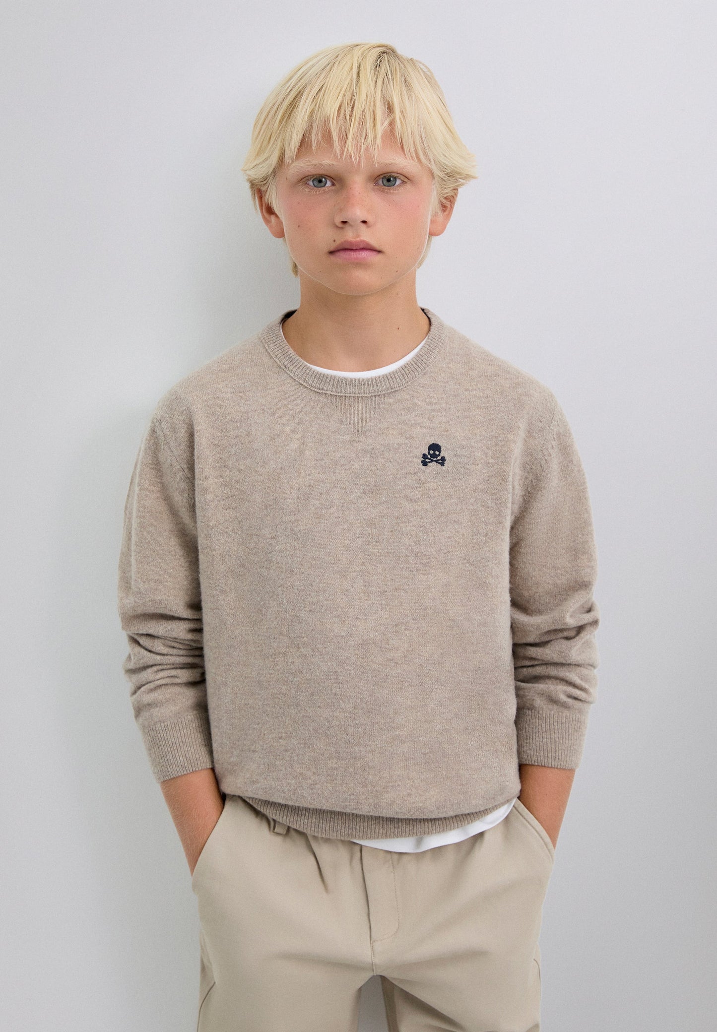 SWEATER DE LÃ COM SKULL