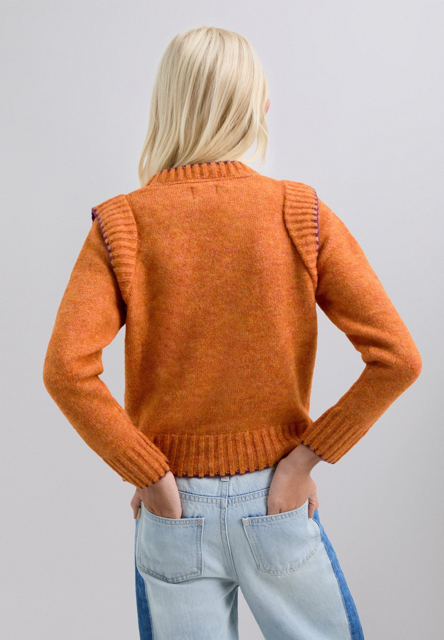 SWEATER DE MALHA EM CONTRASTE
