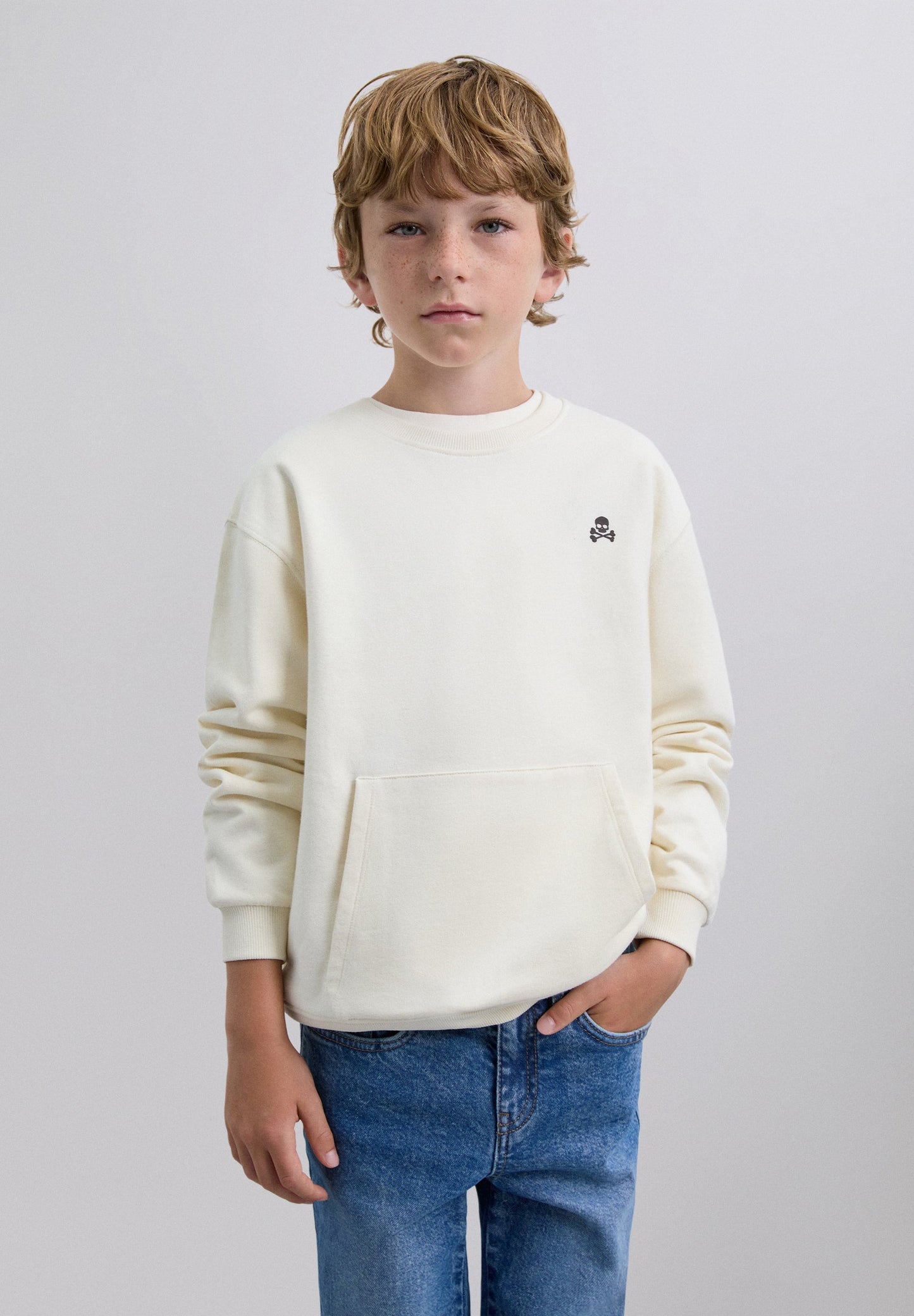 SWEATSHIRT COM SKULL E PADRÃO