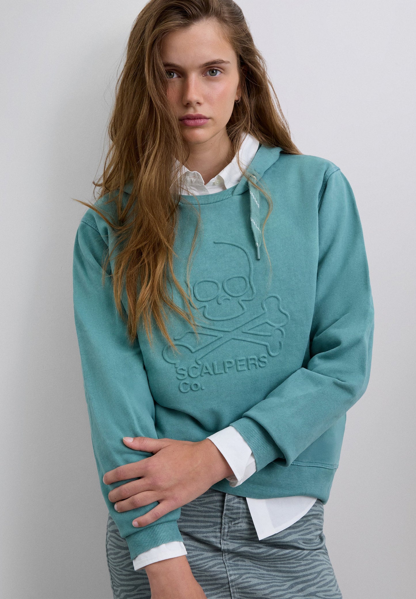 SWEATSHIRT DE CAPUZ COM SKULL