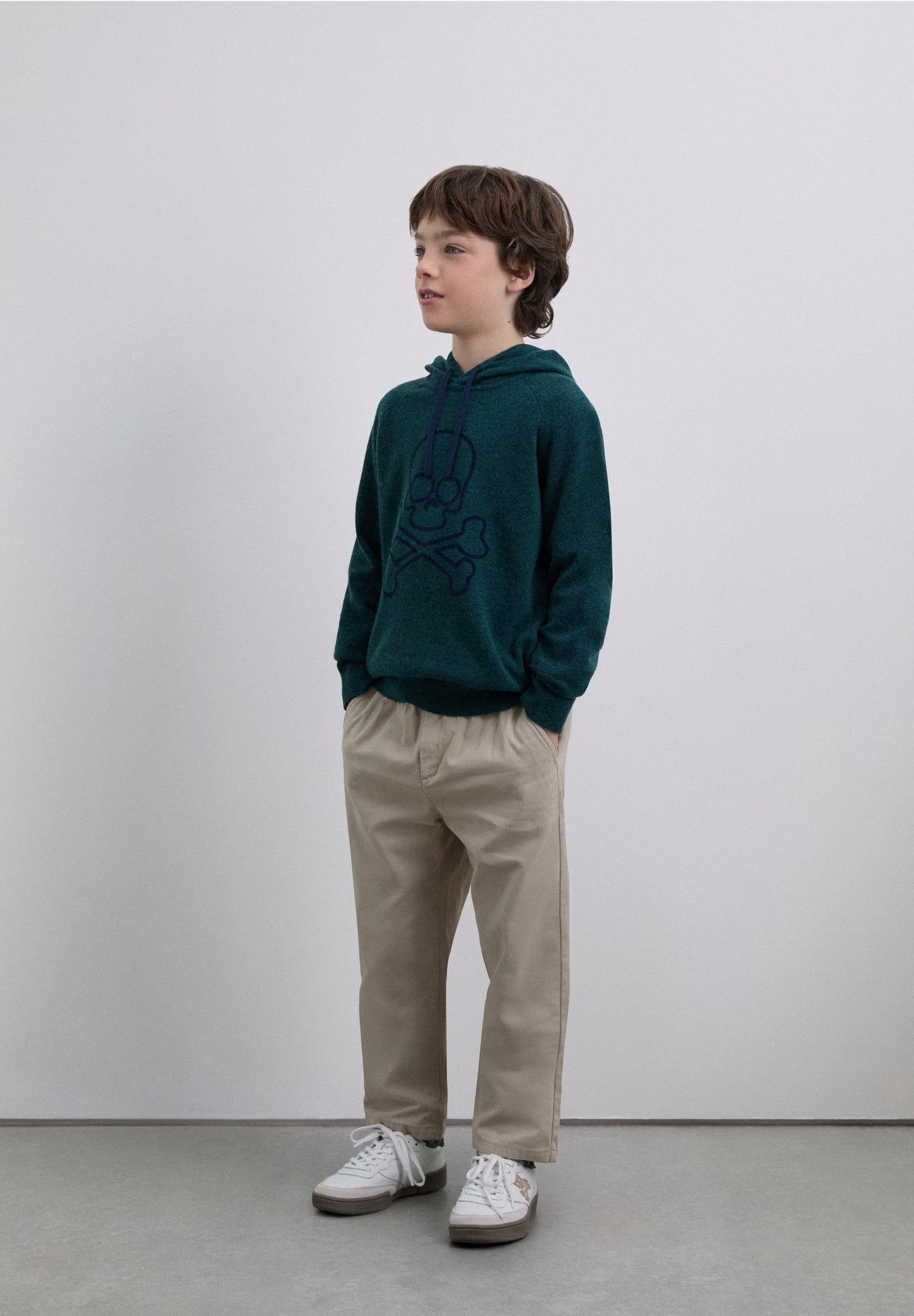 SWEATER SKULL COM CAPUZ