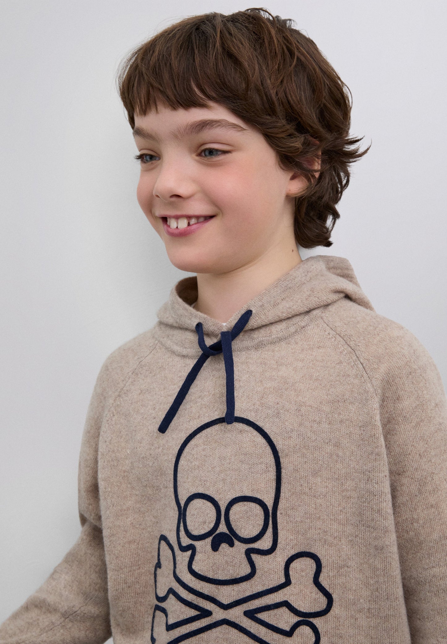 SWEATER SKULL COM CAPUZ