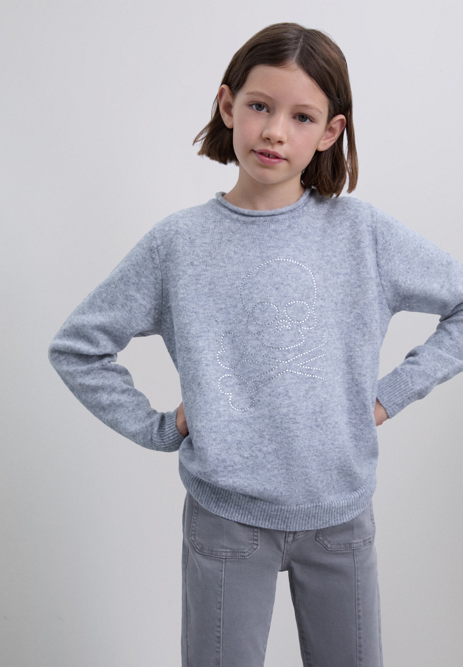 SWEATER COM SKULL STRASS