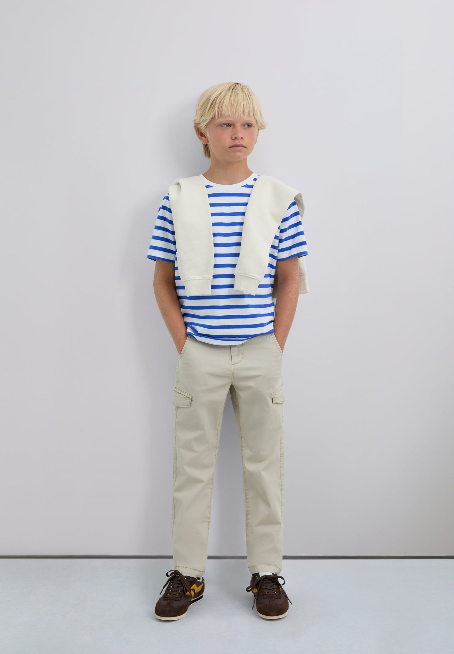 T-SHIRT ÀS RISCAS