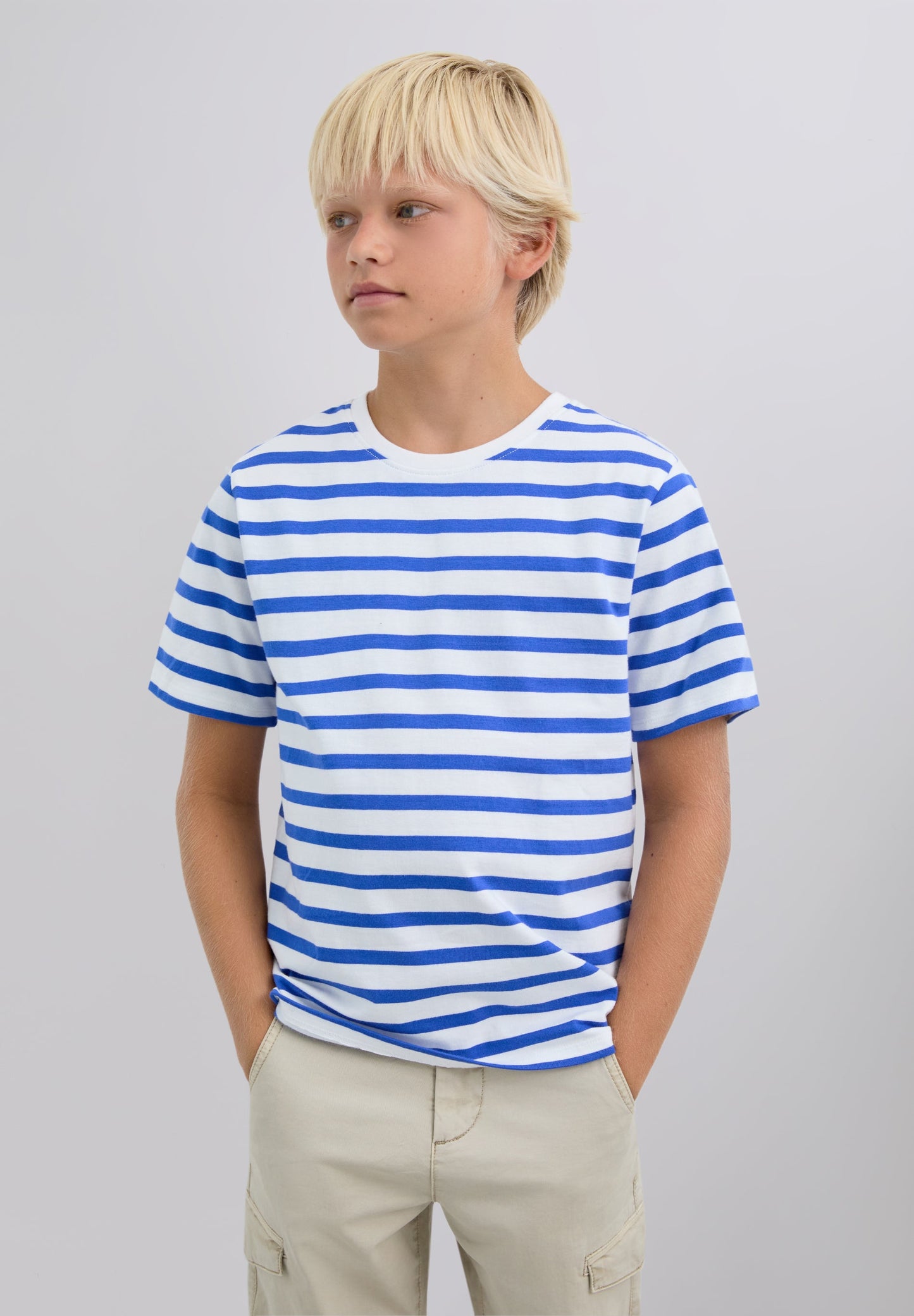 T-SHIRT ÀS RISCAS