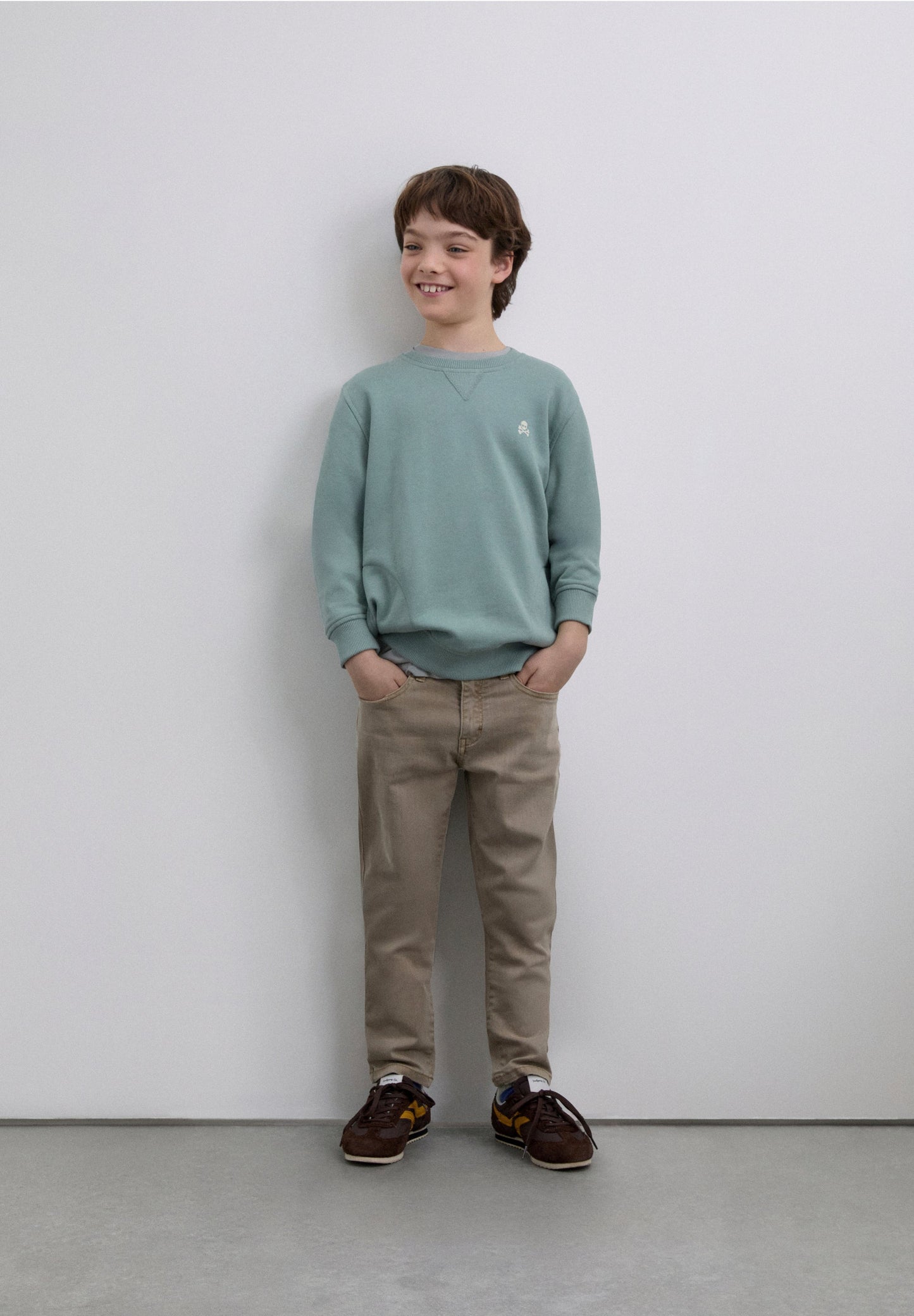 SWEATSHIRT COM PADRÃO DE LOGÓTIPO