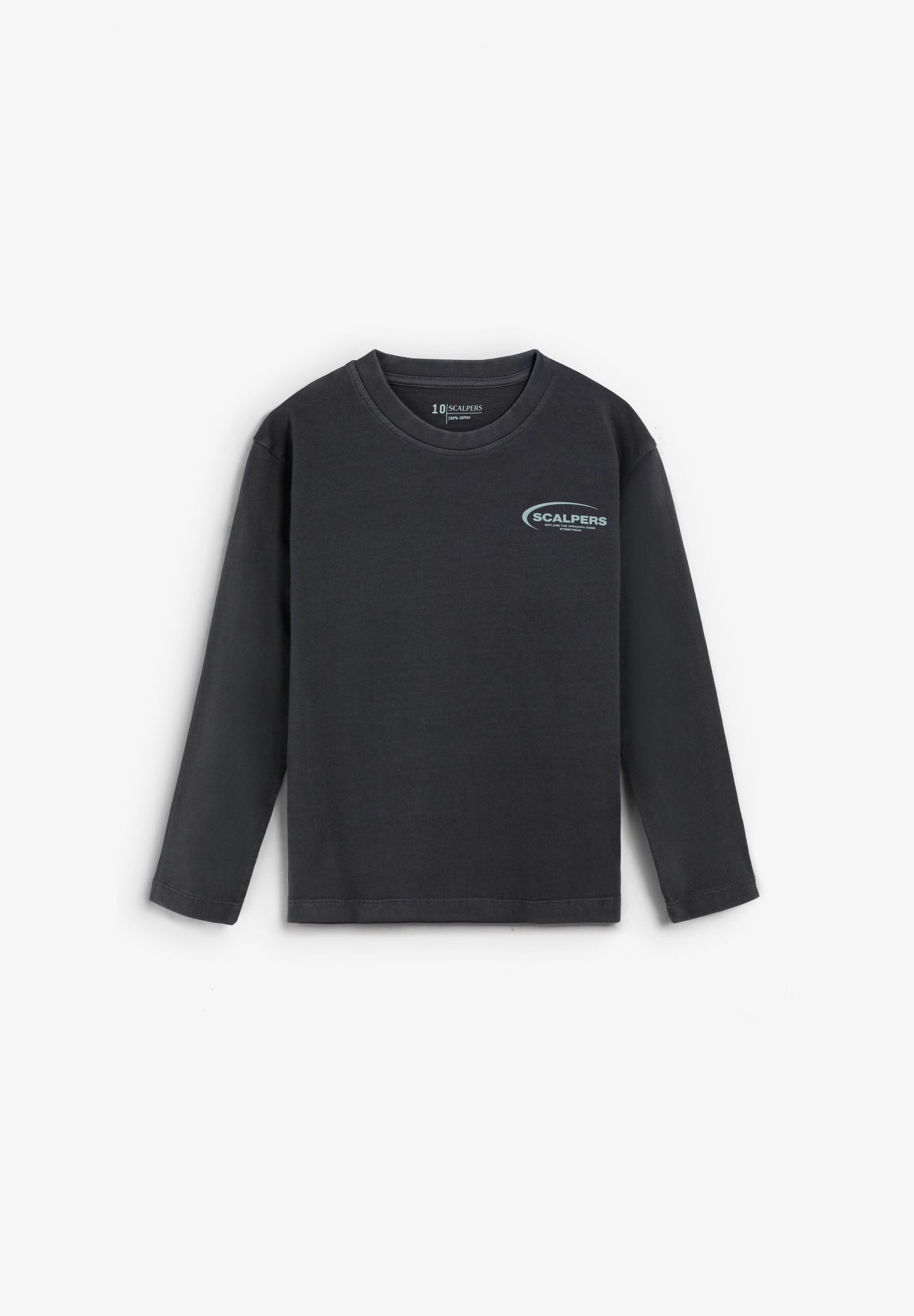 T-SHIRT COM PADRÃO E MANGA COMPRIDA