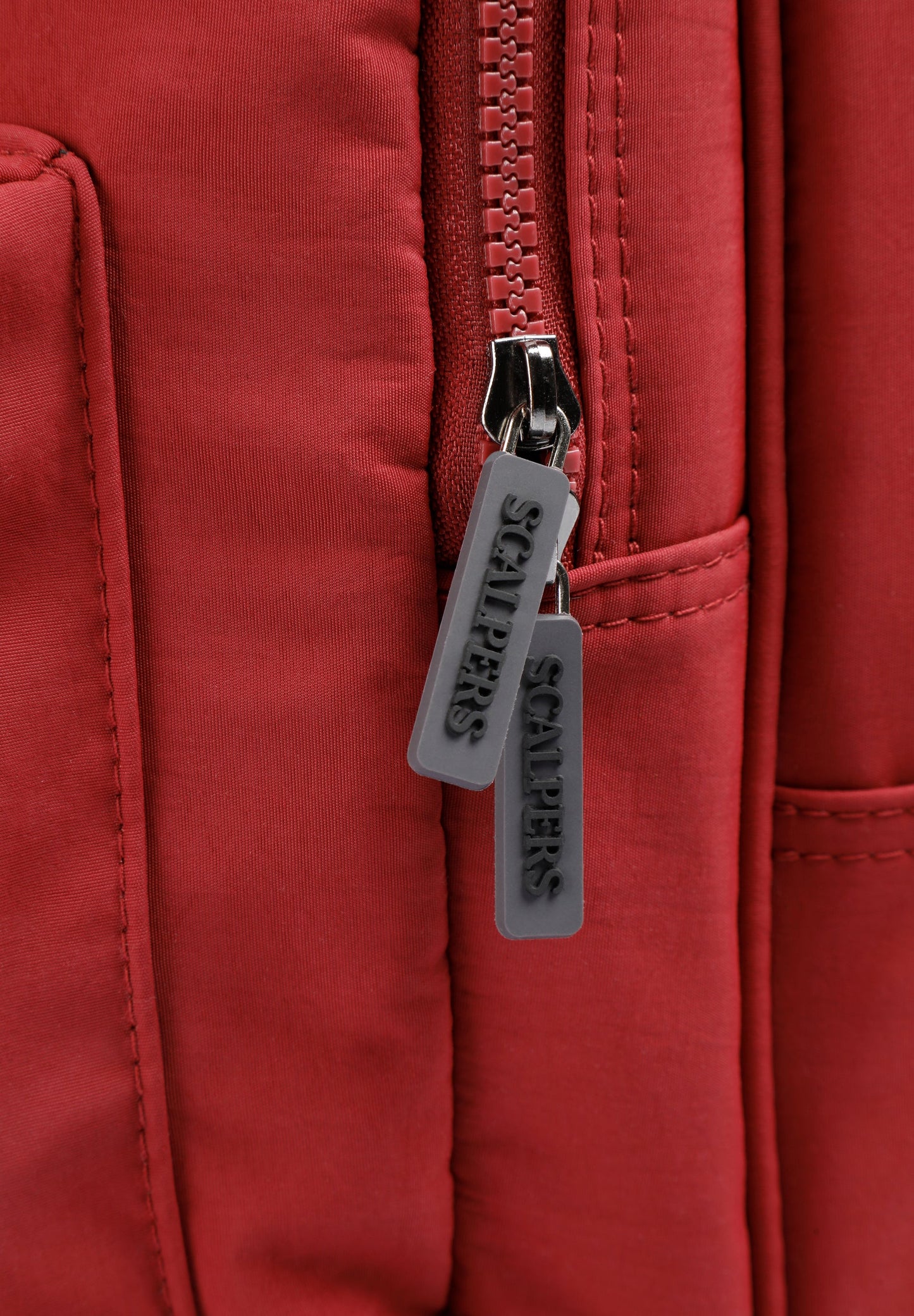 MOCHILA COM LOGÓTIPO