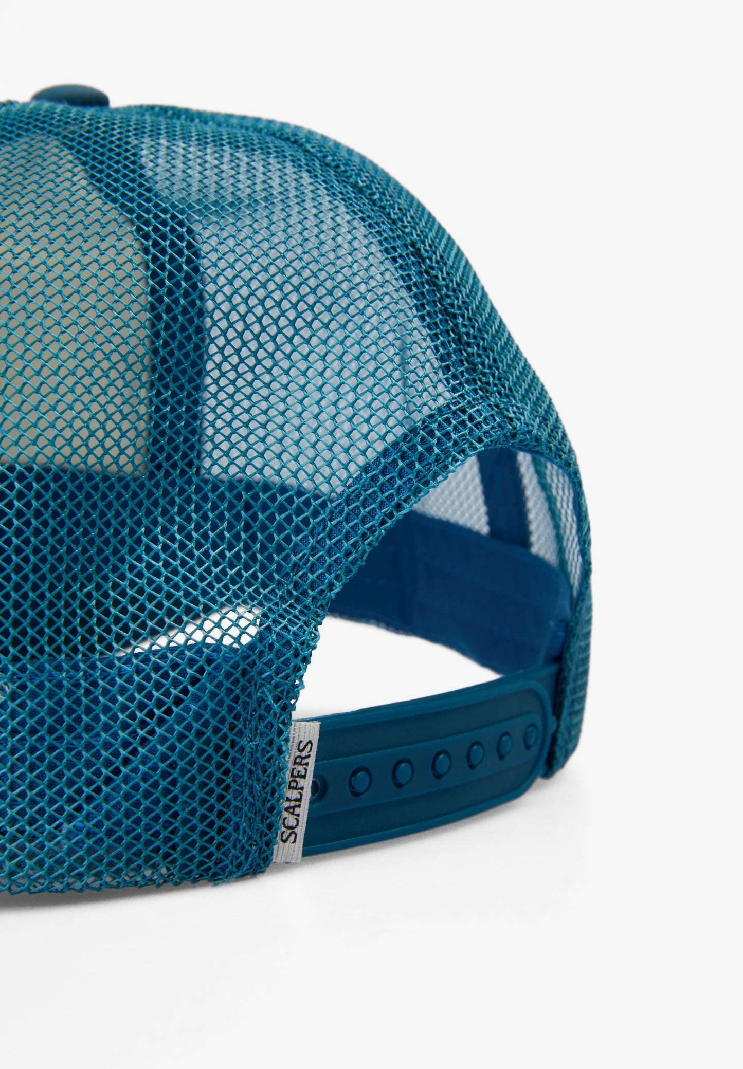 BONÉ TRUCKER COM REMENDO