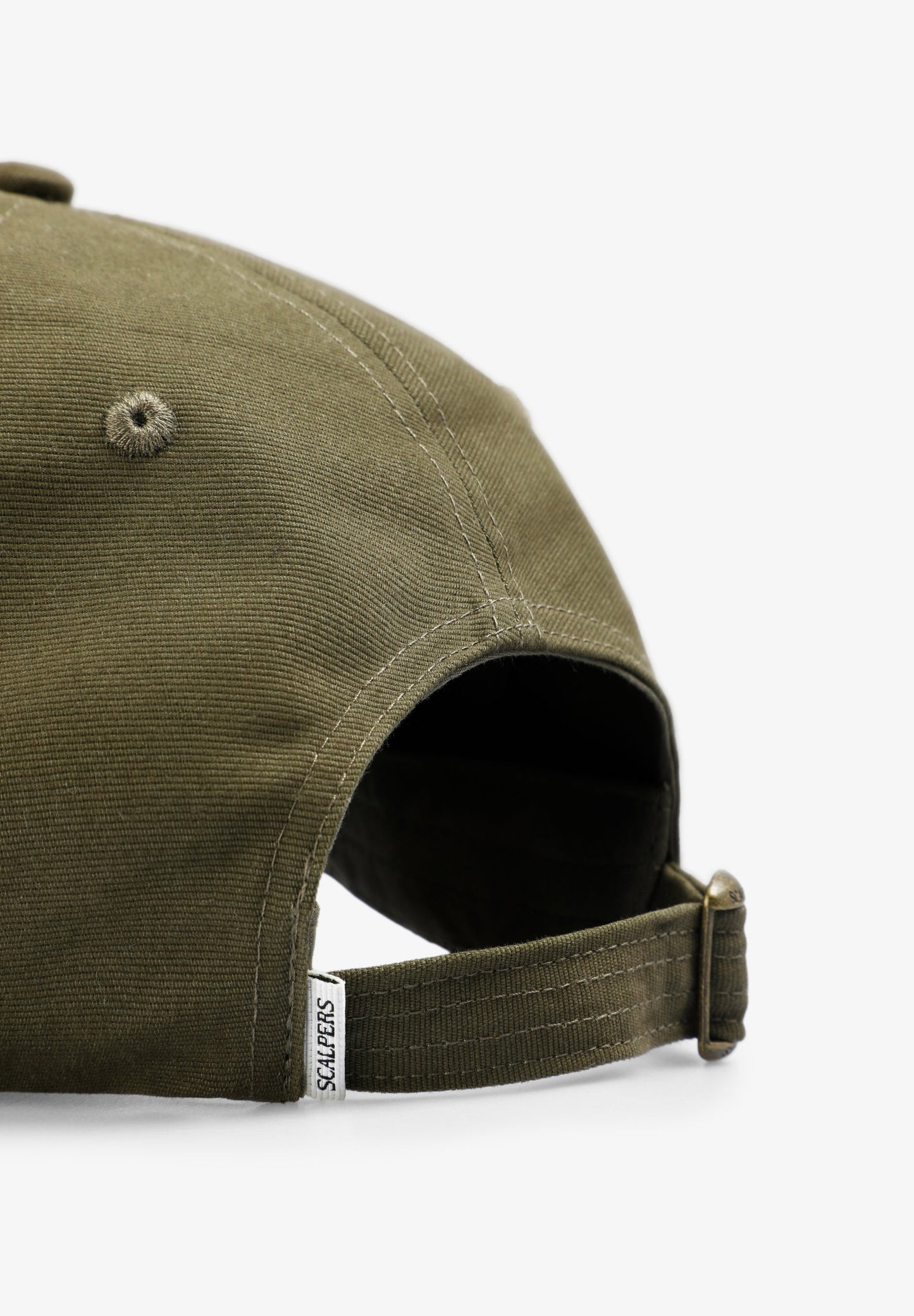 BONÉ DE BOMBAZINA CONTRASTE BORDADO