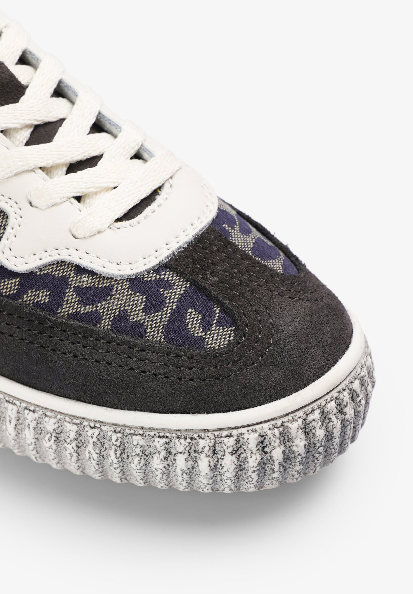 SAPATILHAS COM SKULL E ESTAMPADO ANIMAL