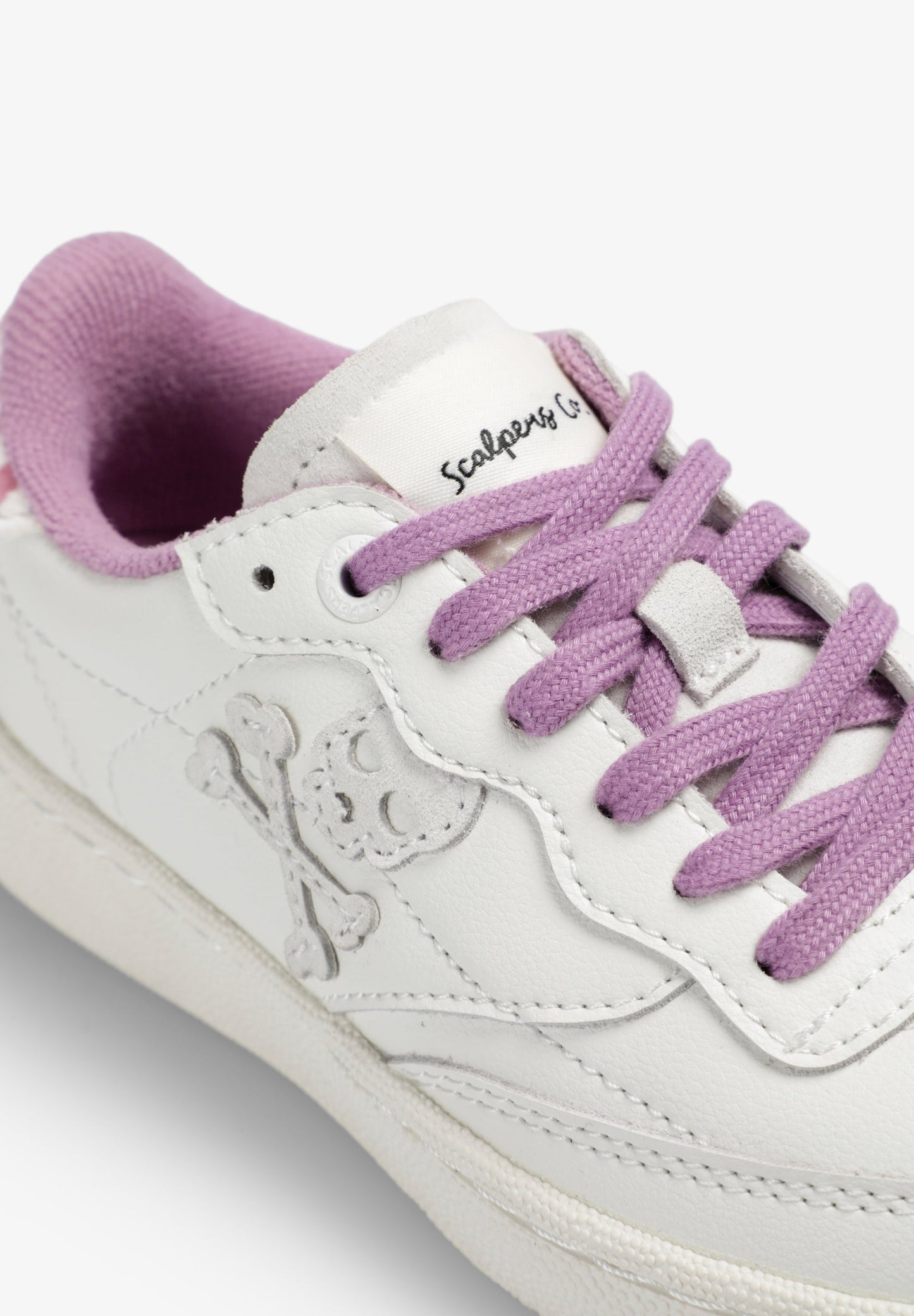 SAPATILHAS EM CROUTE COM ESTAMPADO ANIMAL