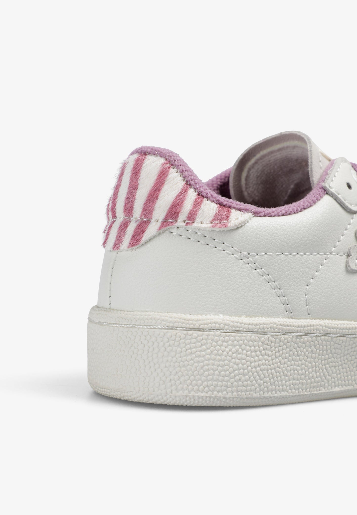 SAPATILHAS EM CROUTE COM ESTAMPADO ANIMAL