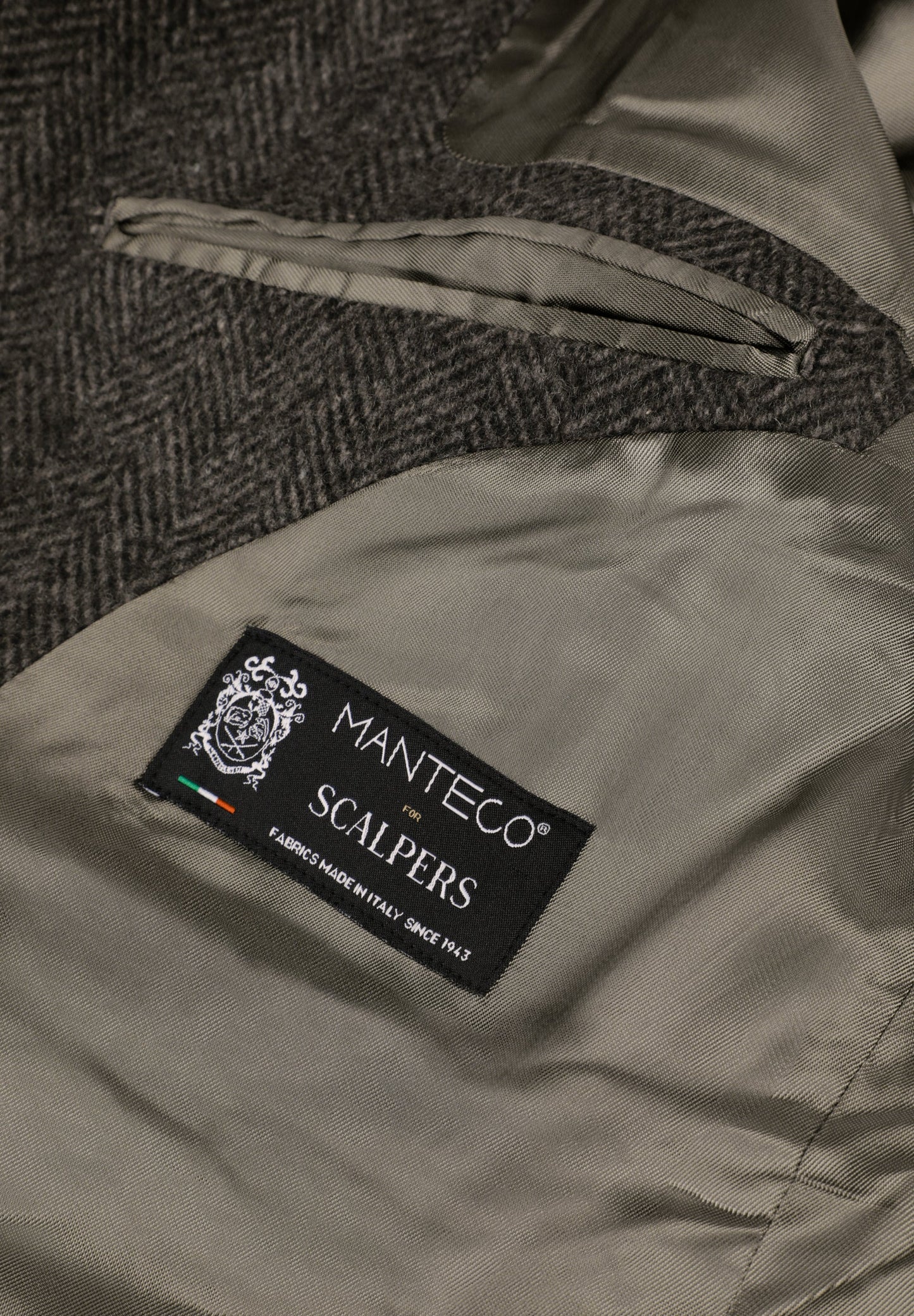 CASACO DE LÃ EM ESPIGA