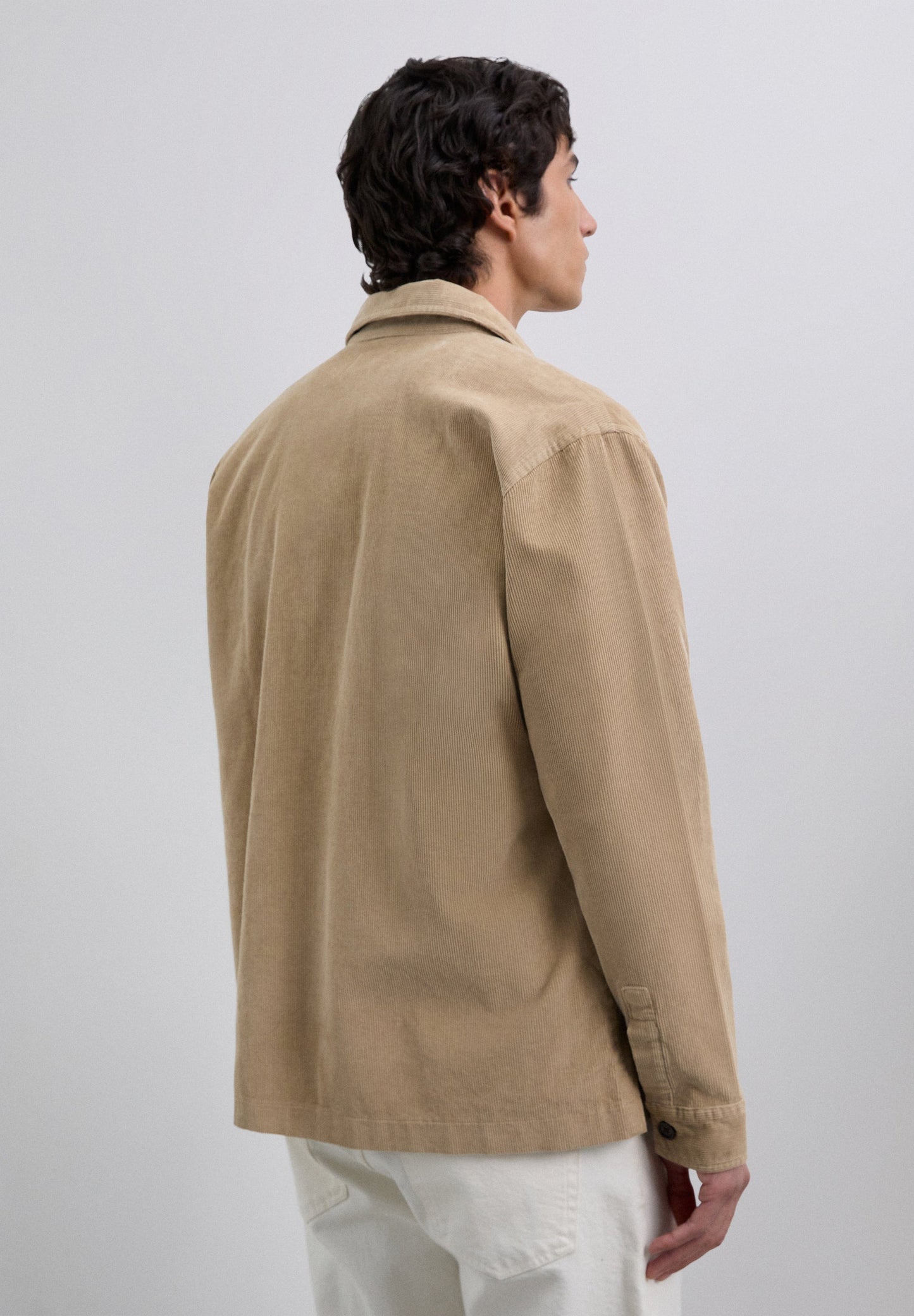 CAMISA COMPRIDA EM BOMBAZINA COM BOLSOS