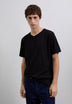 T-SHIRT COM SKULL BORDADA NO TOM