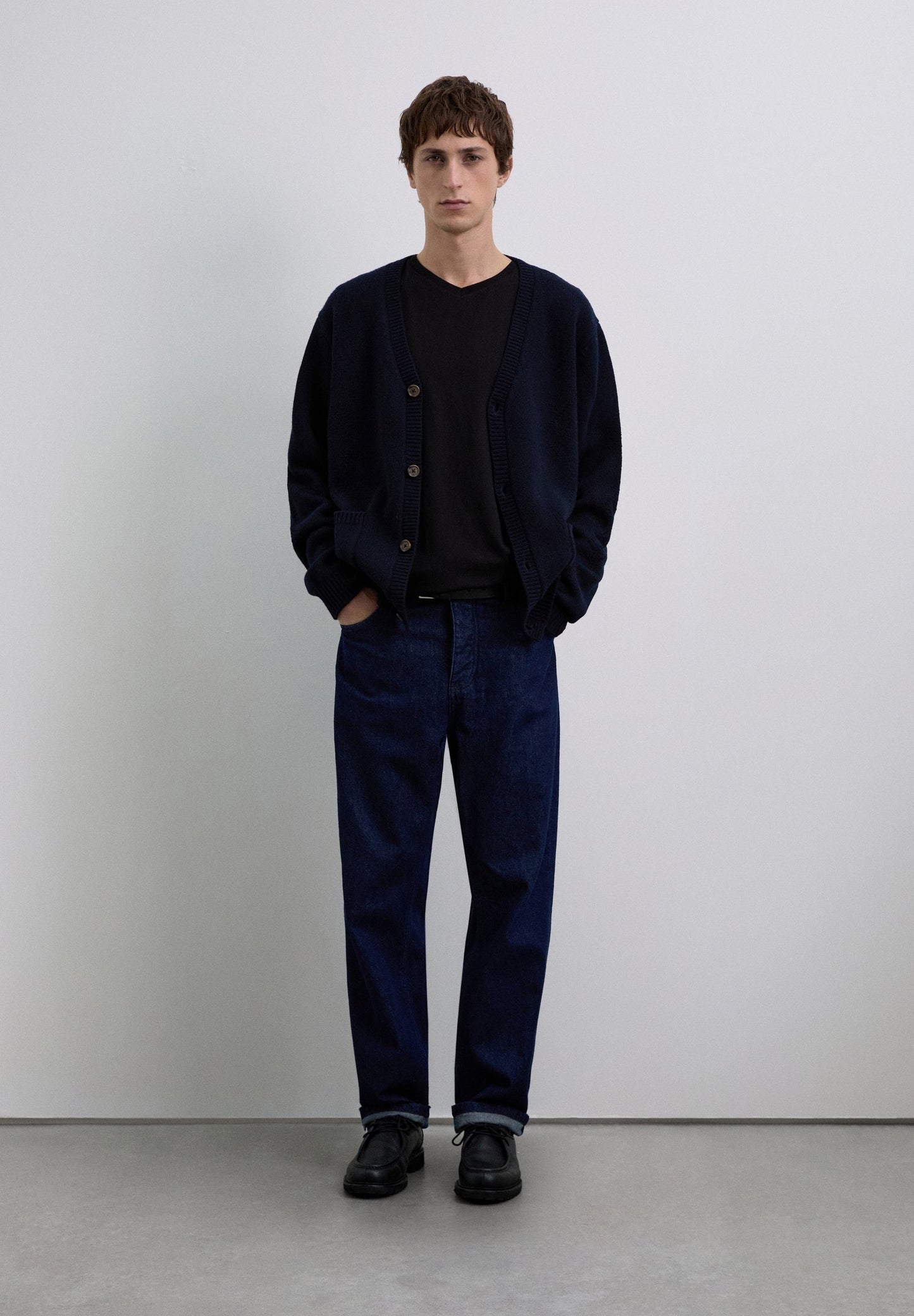 T-SHIRT CAVEIRA BORDADA