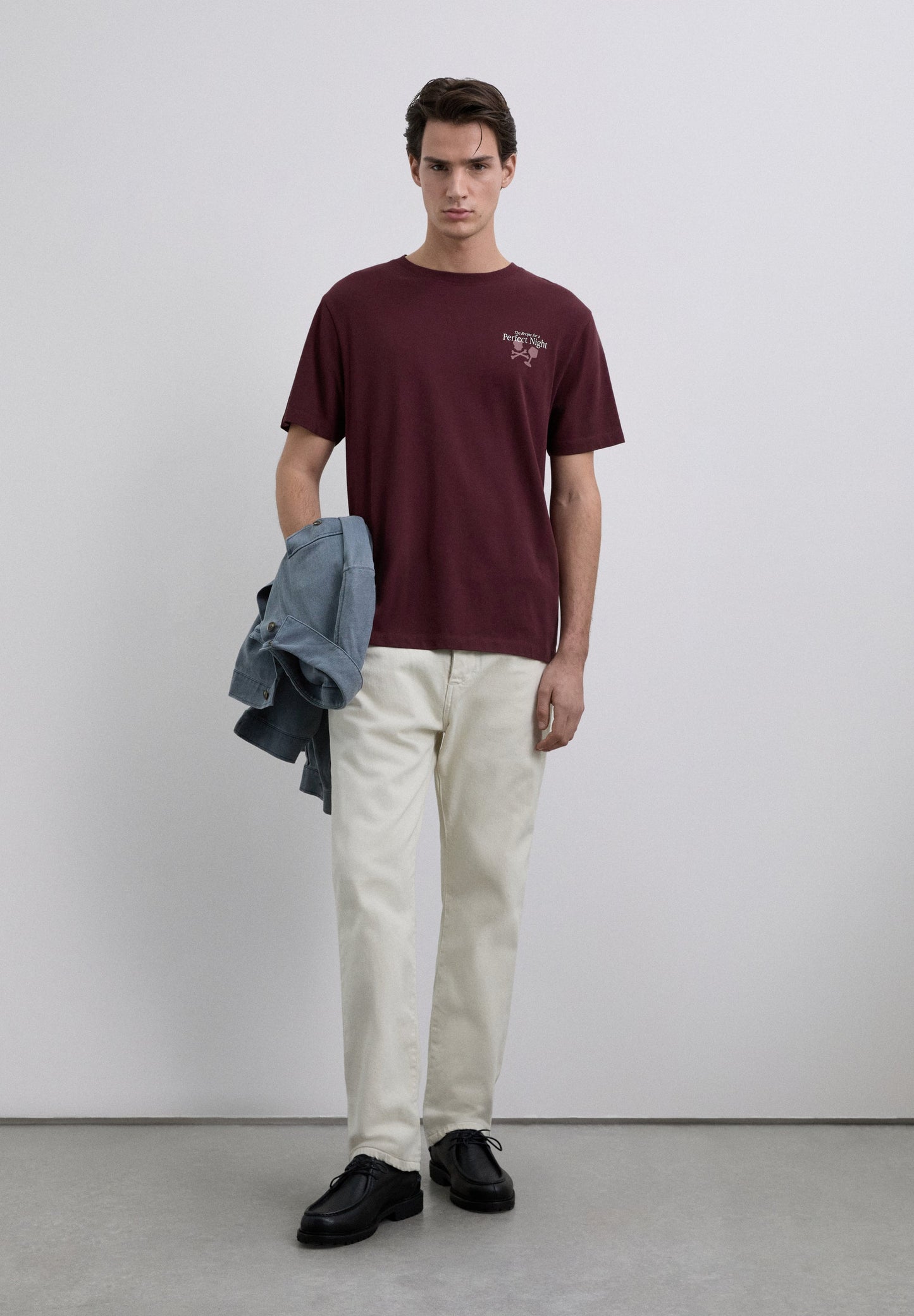 T-SHIRT COM PADRÃO PERFECT NIGHT