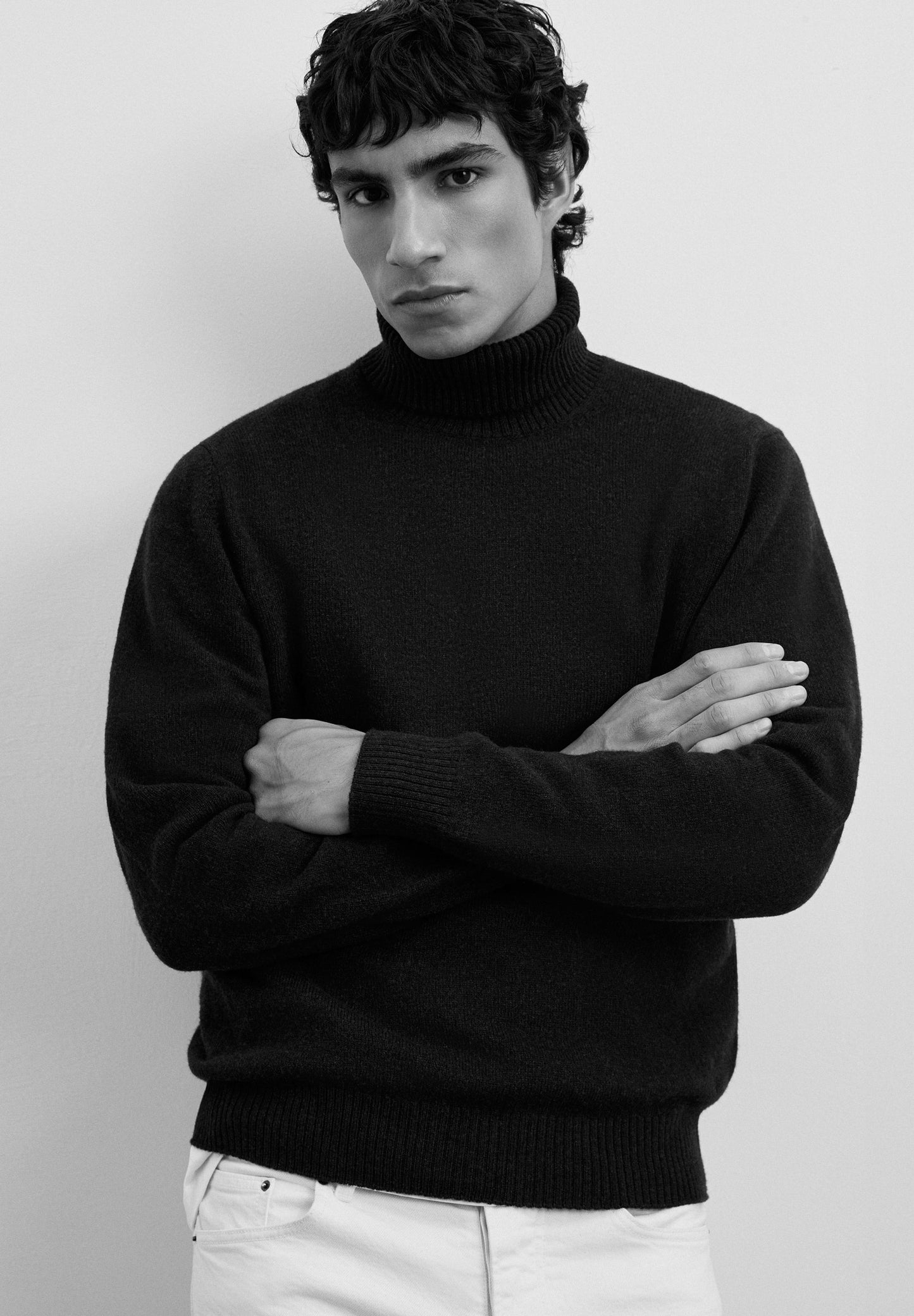 SWEATER DE MALHA COM GOLA ALTA DE LÃ