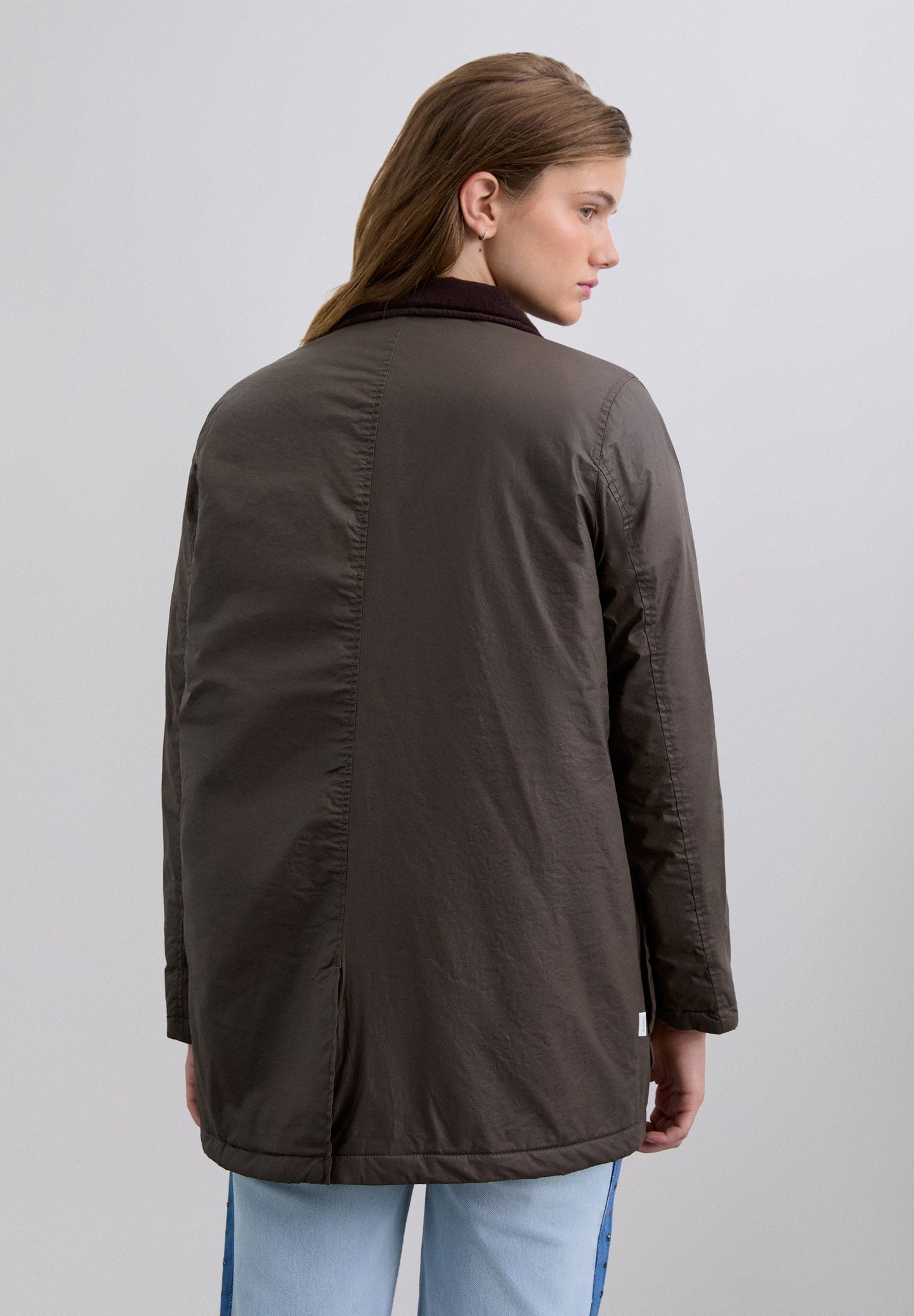 BLUSÃO COM GOLA EM CONTRASTE