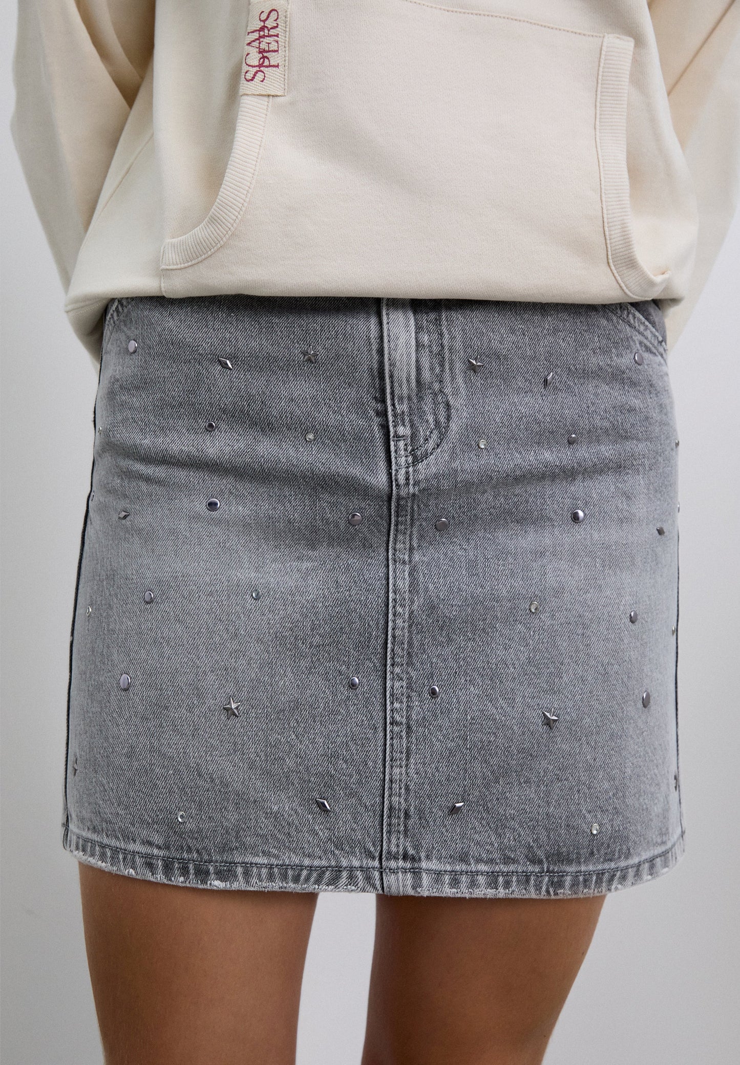 MINISSAIA DENIM COM TACHAS